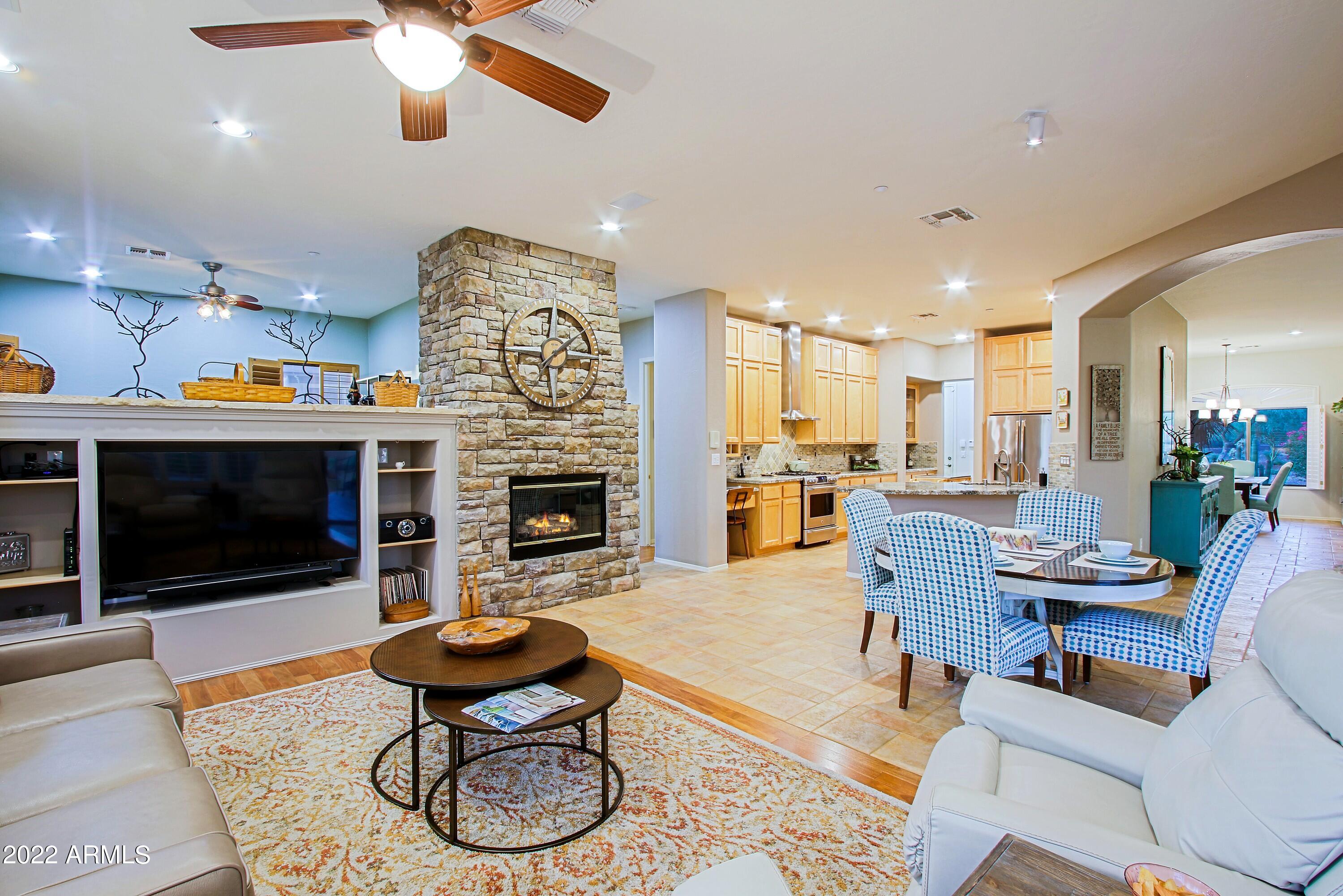 41646 N EMERALD LAKE Drive