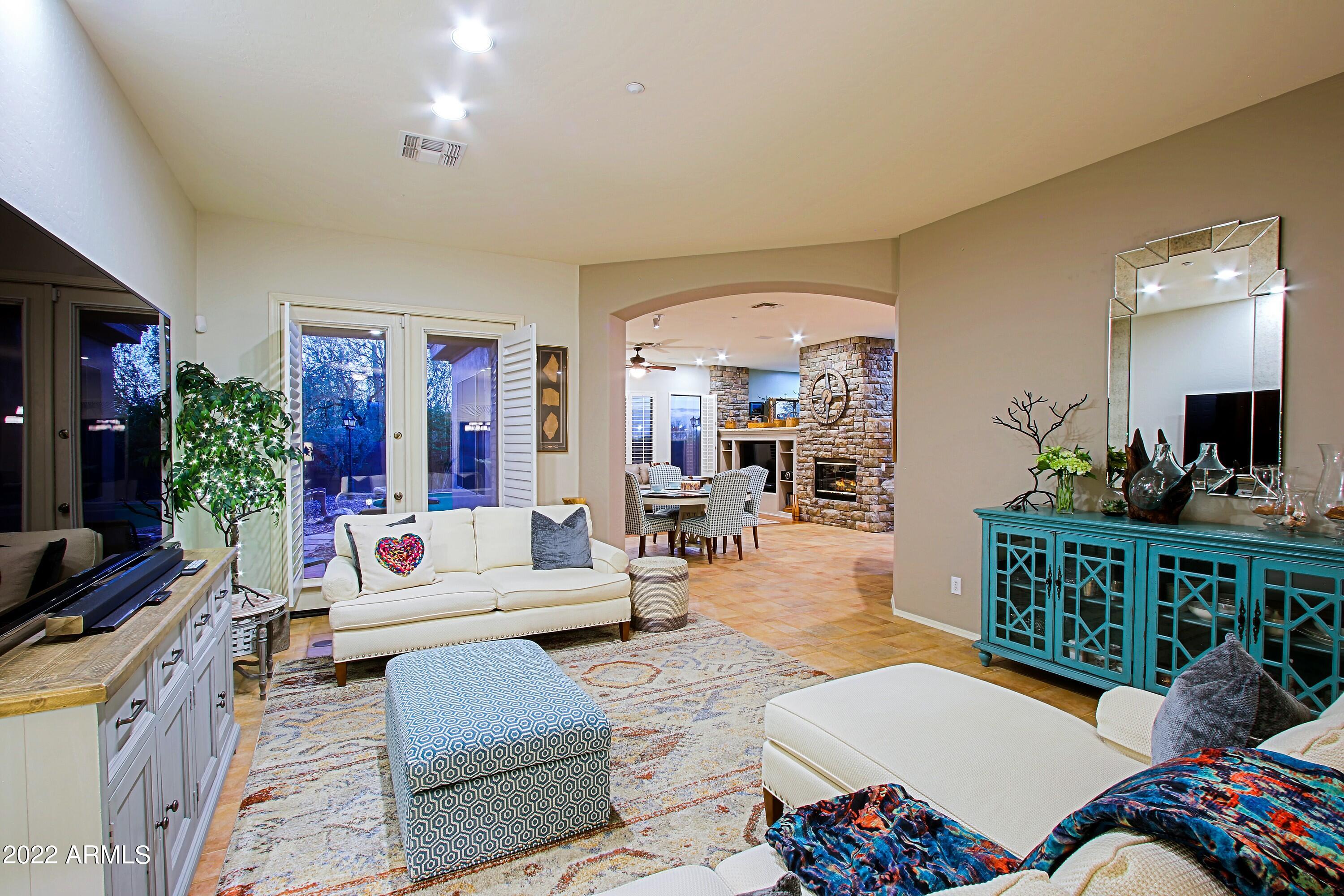 41646 N EMERALD LAKE Drive
