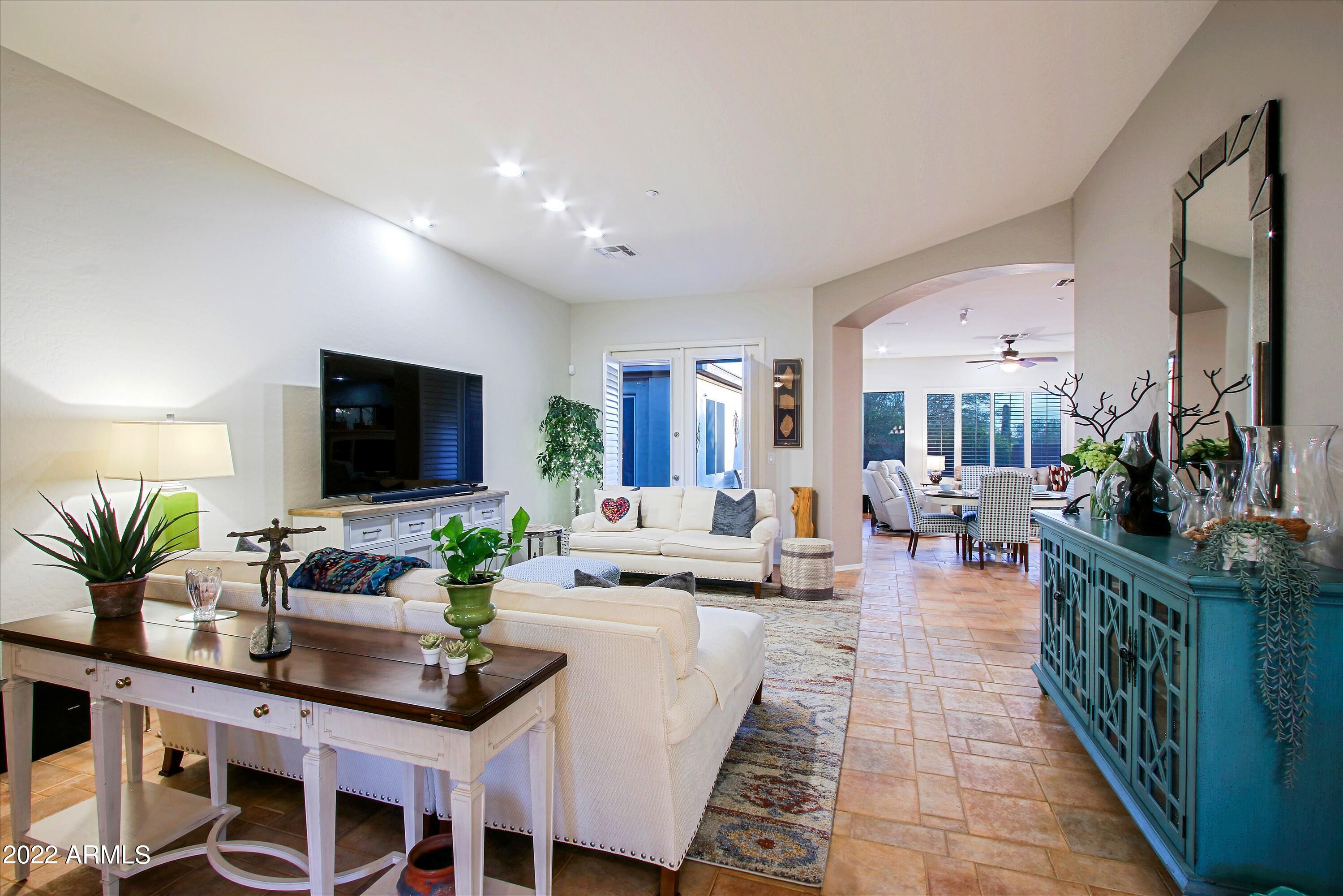 41646 N EMERALD LAKE Drive