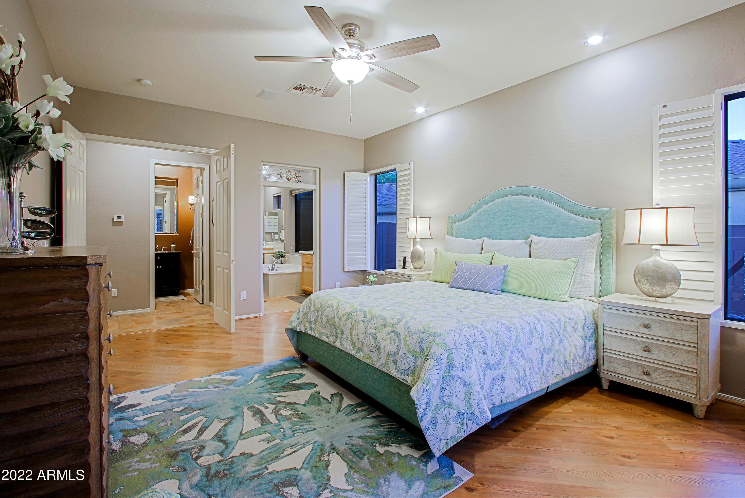 41646 N EMERALD LAKE Drive