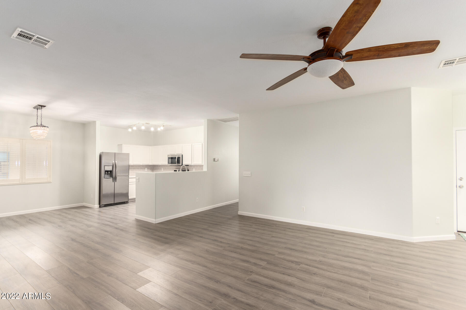 6130 E VALLEY VIEW Drive