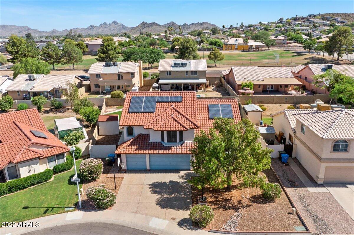 1929 E LUDLOW Drive