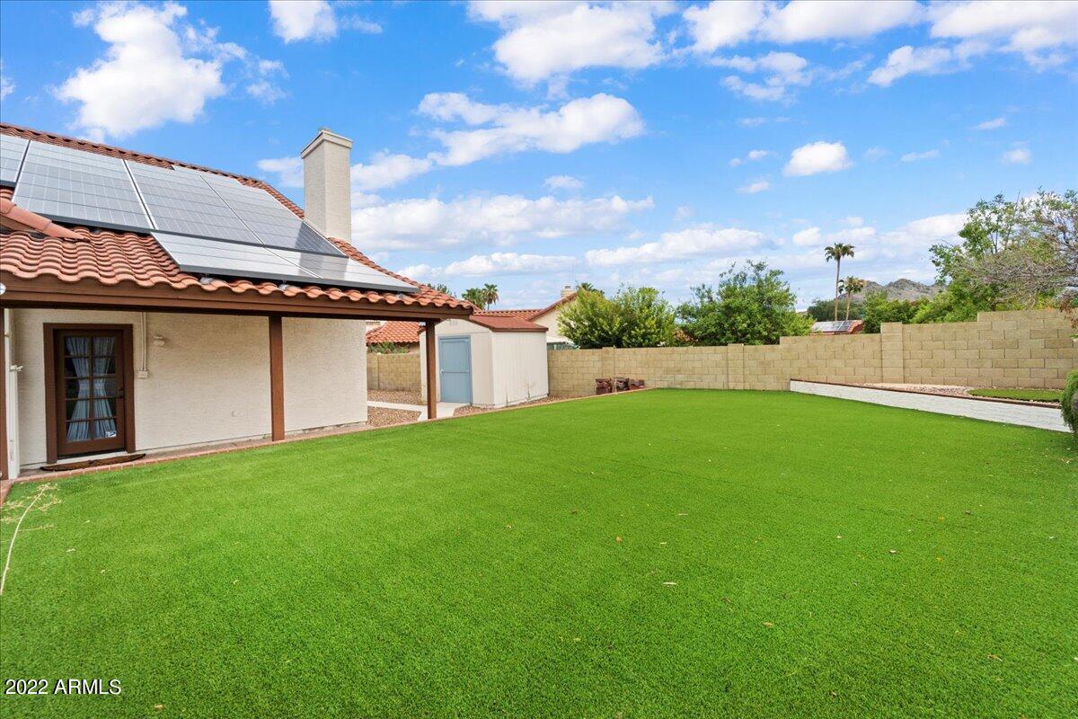 1929 E LUDLOW Drive