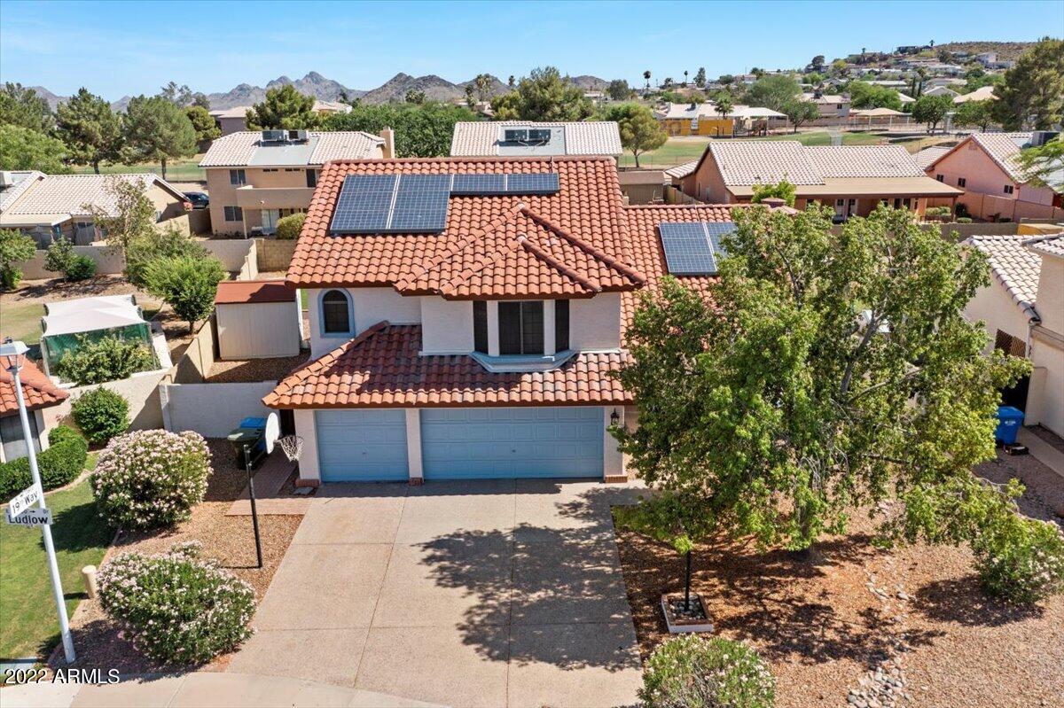 1929 E LUDLOW Drive