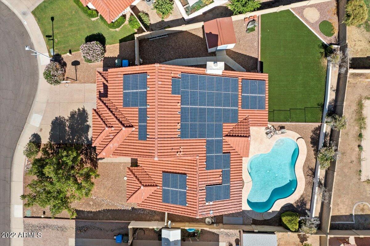 1929 E LUDLOW Drive