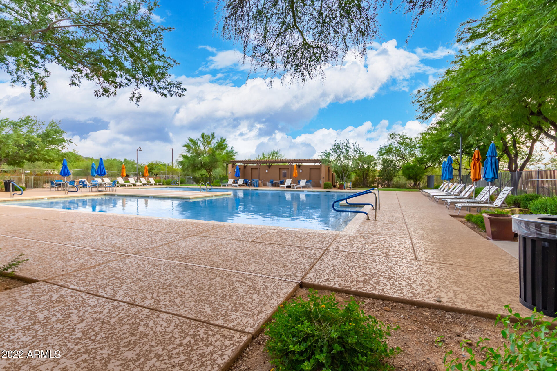 2318 W SLEEPY RANCH Road