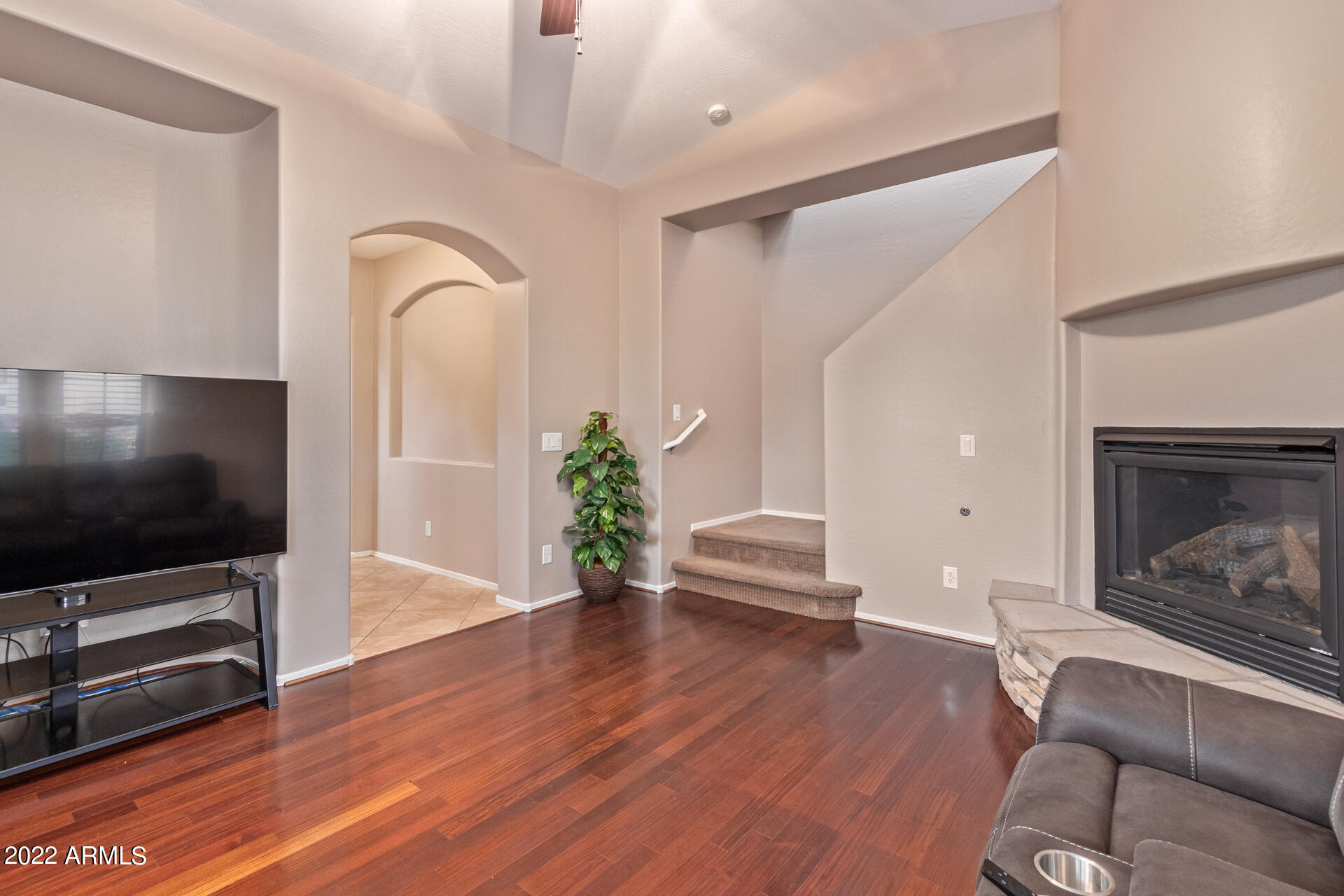 2318 W SLEEPY RANCH Road