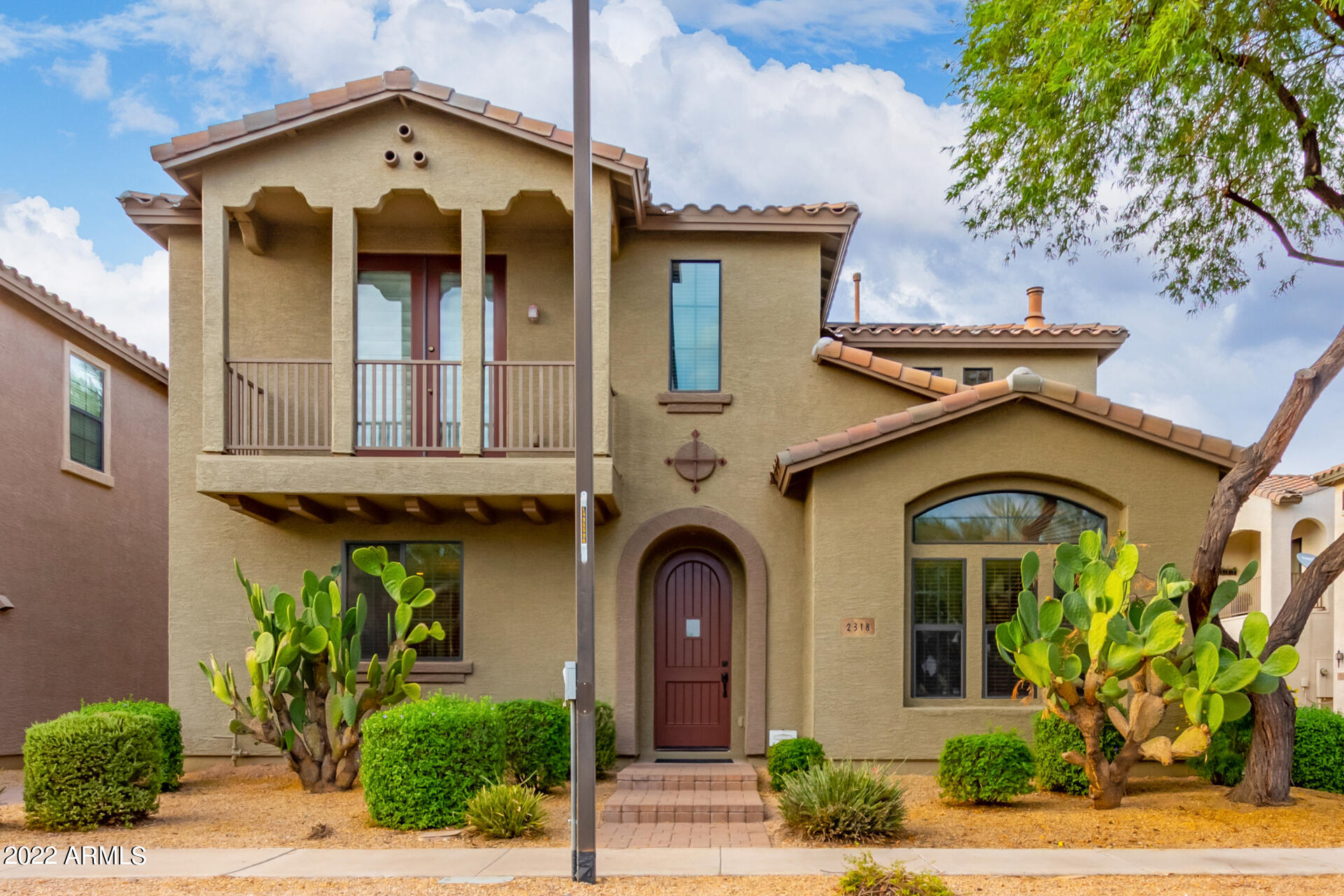 2318 W SLEEPY RANCH Road