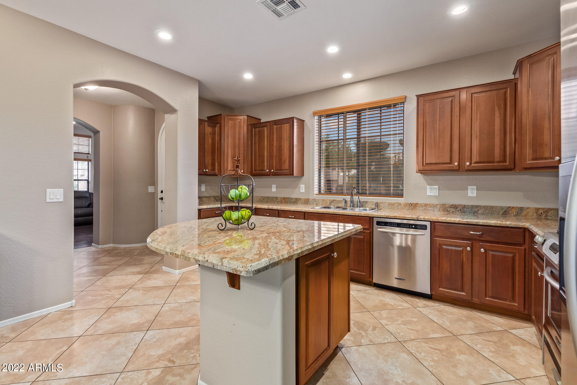 2318 W SLEEPY RANCH Road