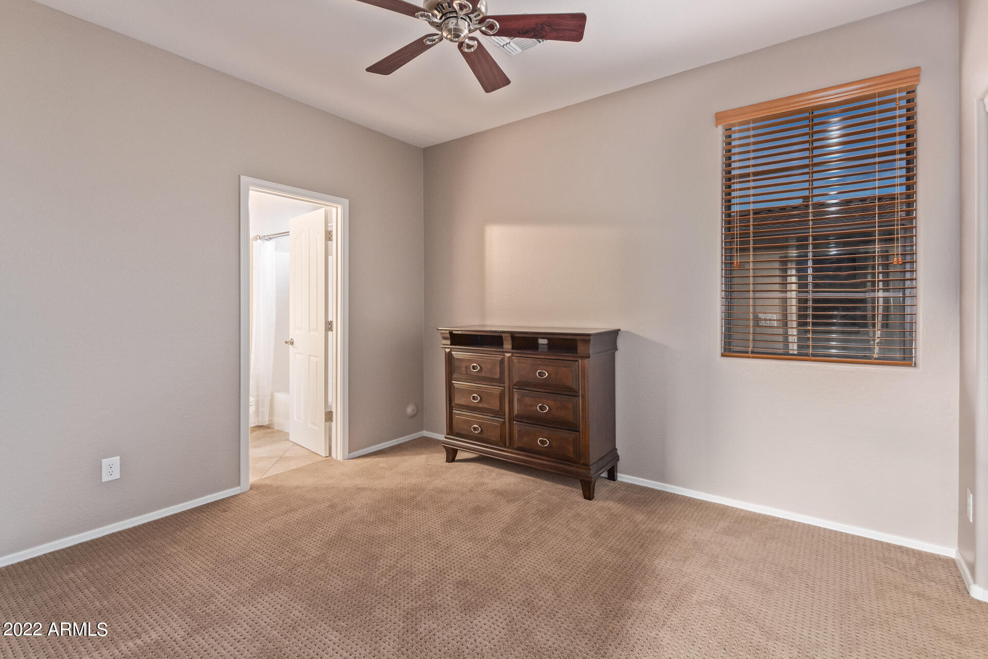 2318 W SLEEPY RANCH Road