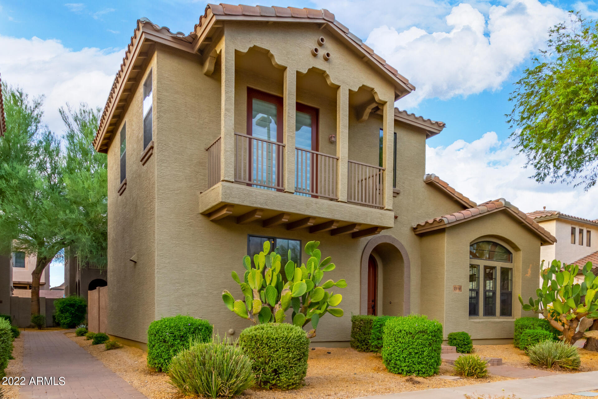 2318 W SLEEPY RANCH Road