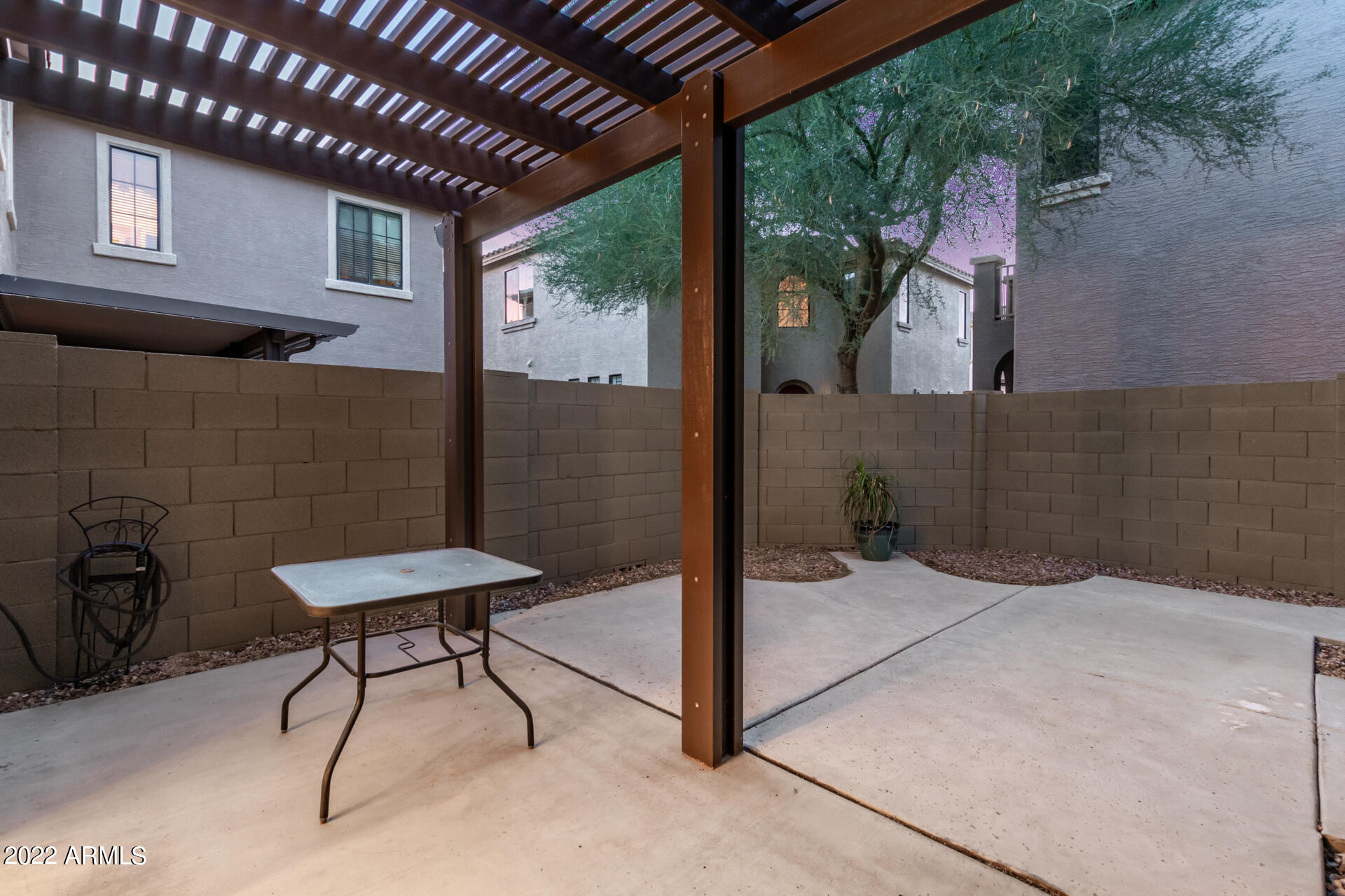 2318 W SLEEPY RANCH Road