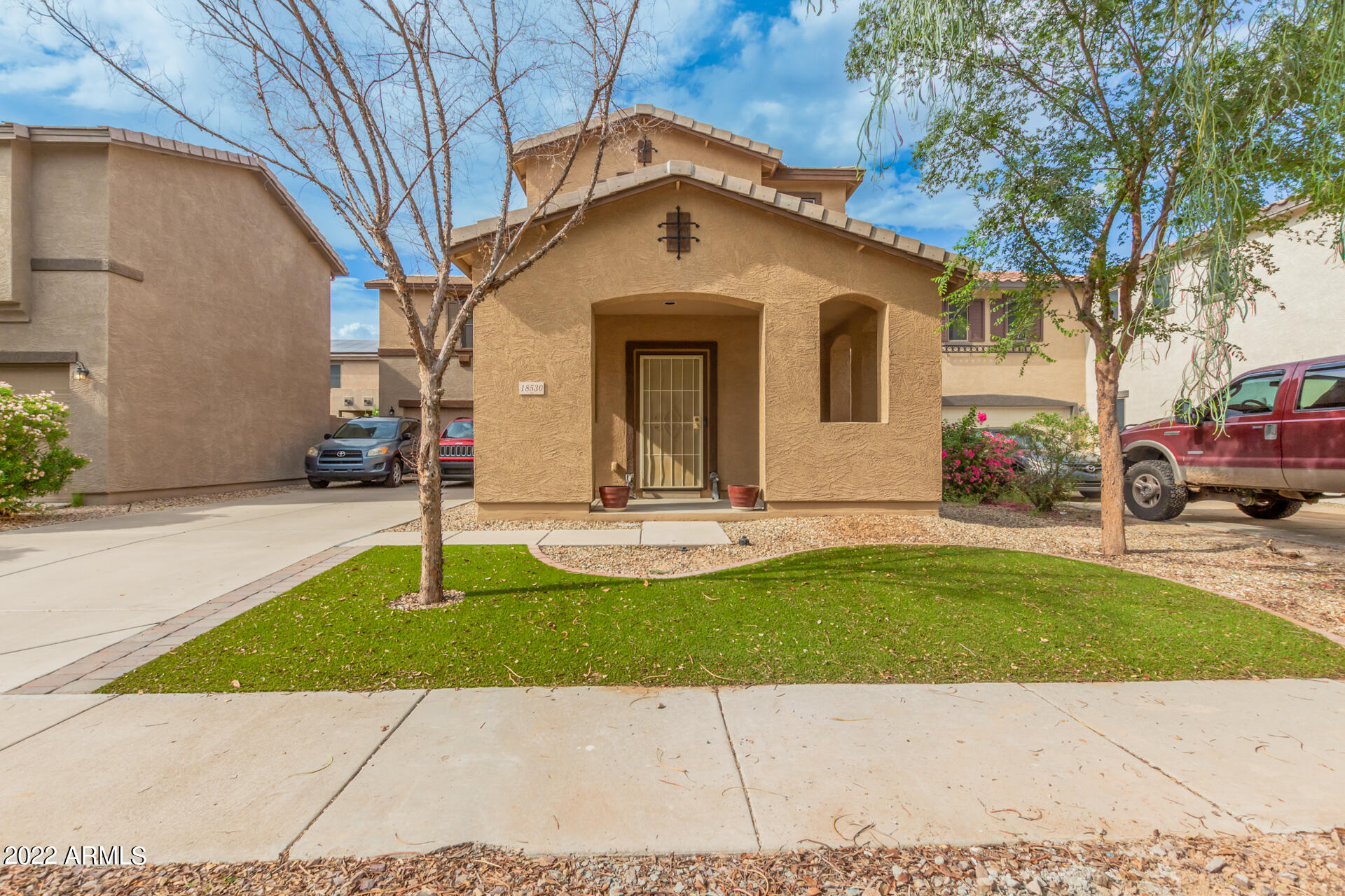 18530 W LEGEND Drive