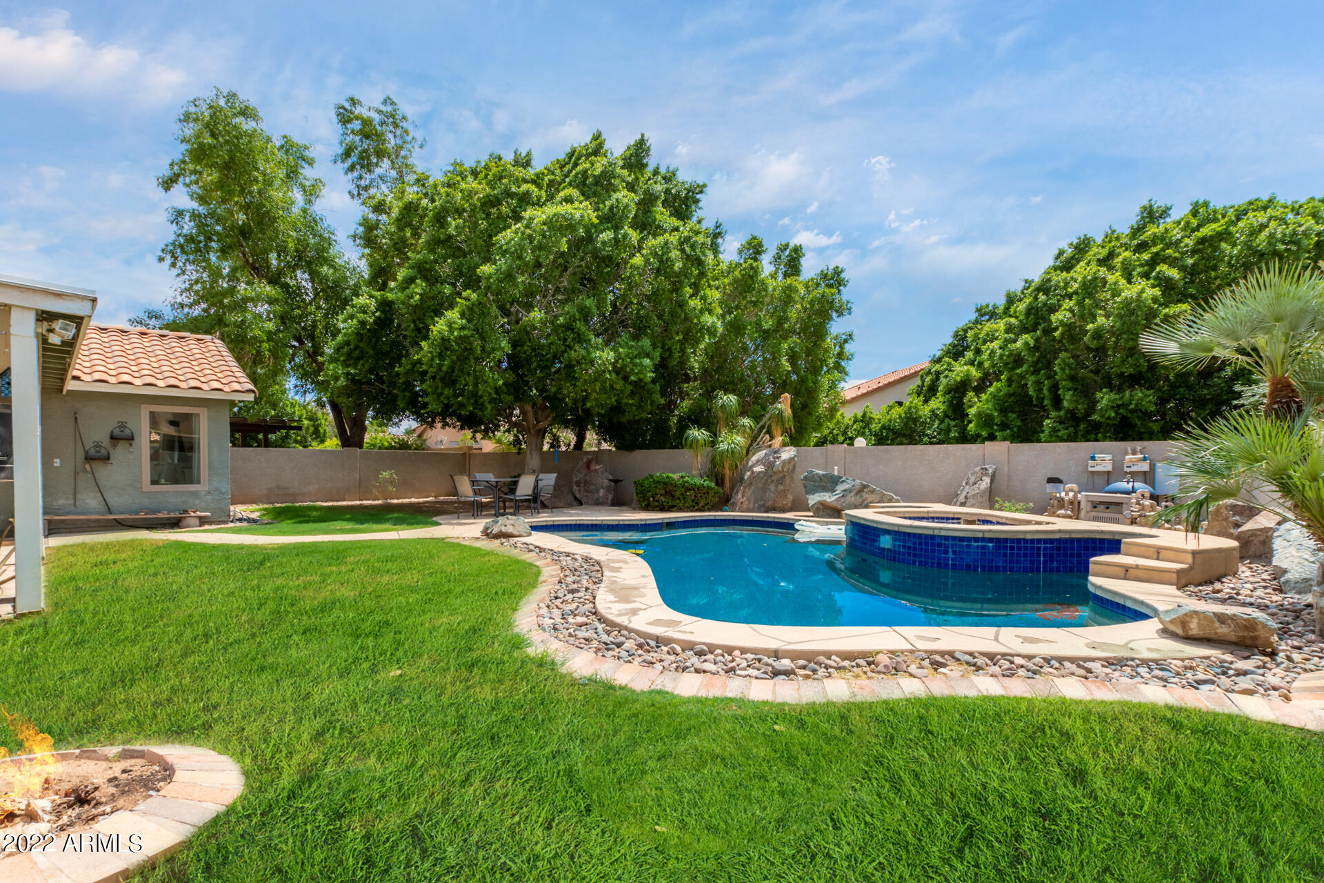 8767 W KAREN LEE Lane