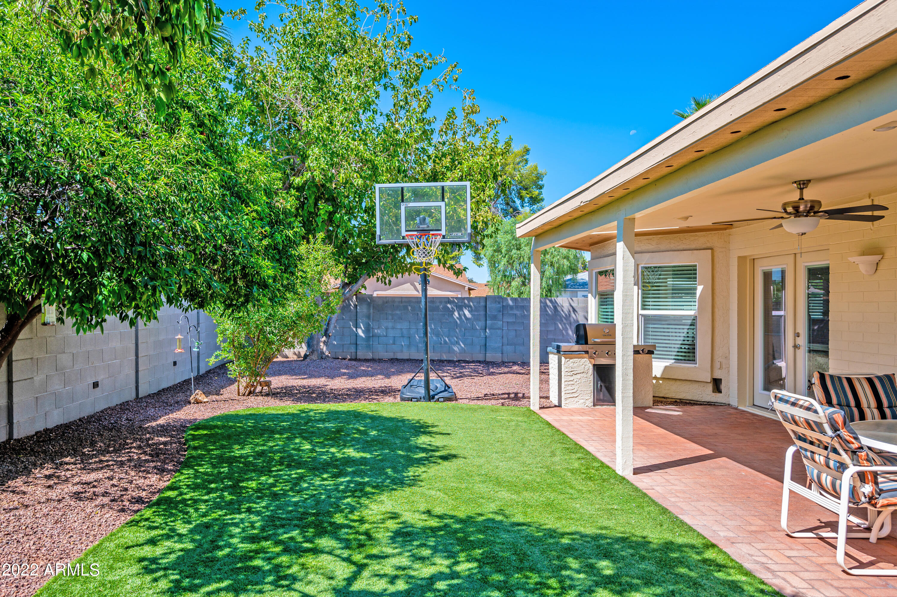 3843 E Dahlia Drive