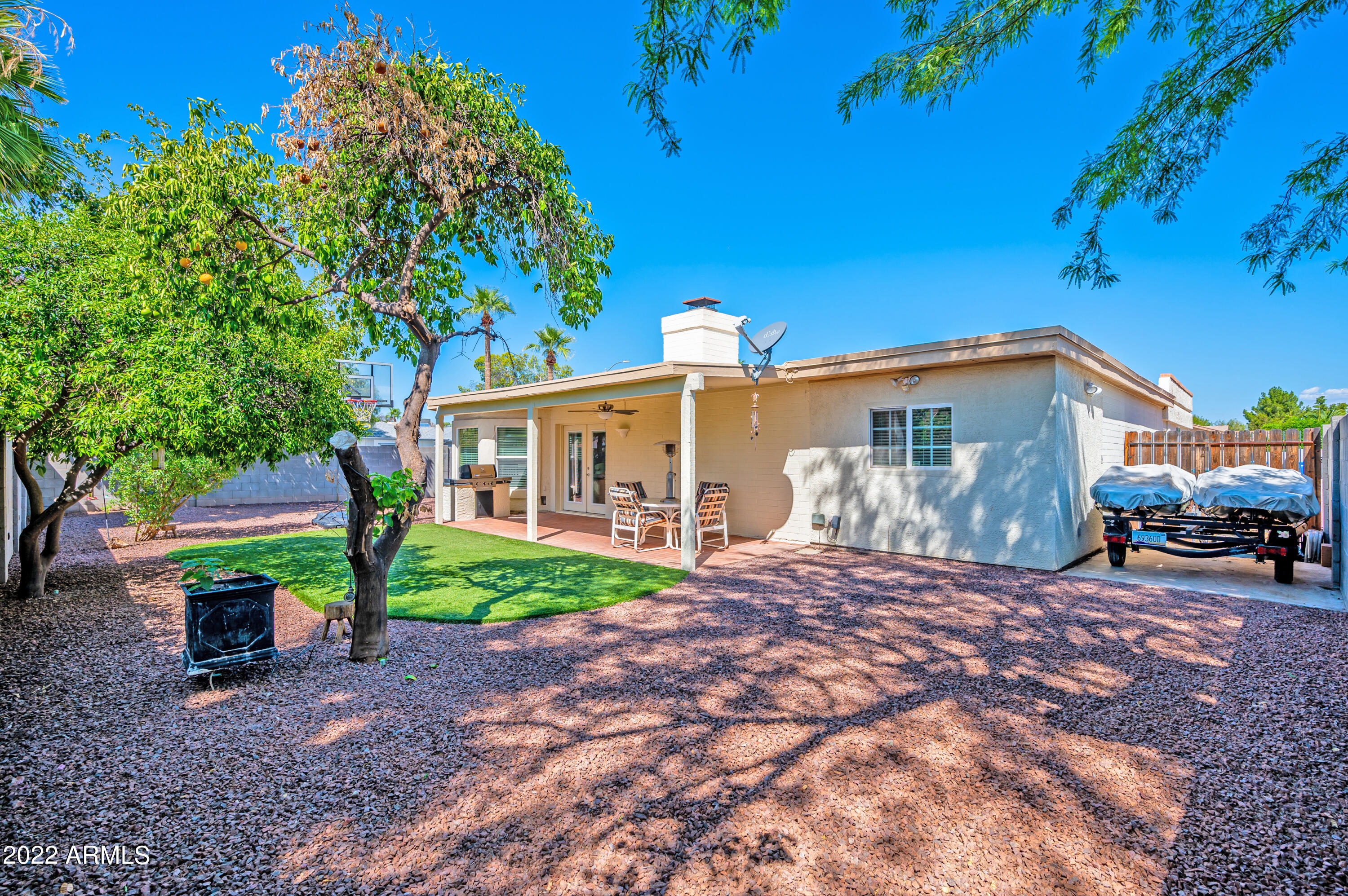 3843 E Dahlia Drive