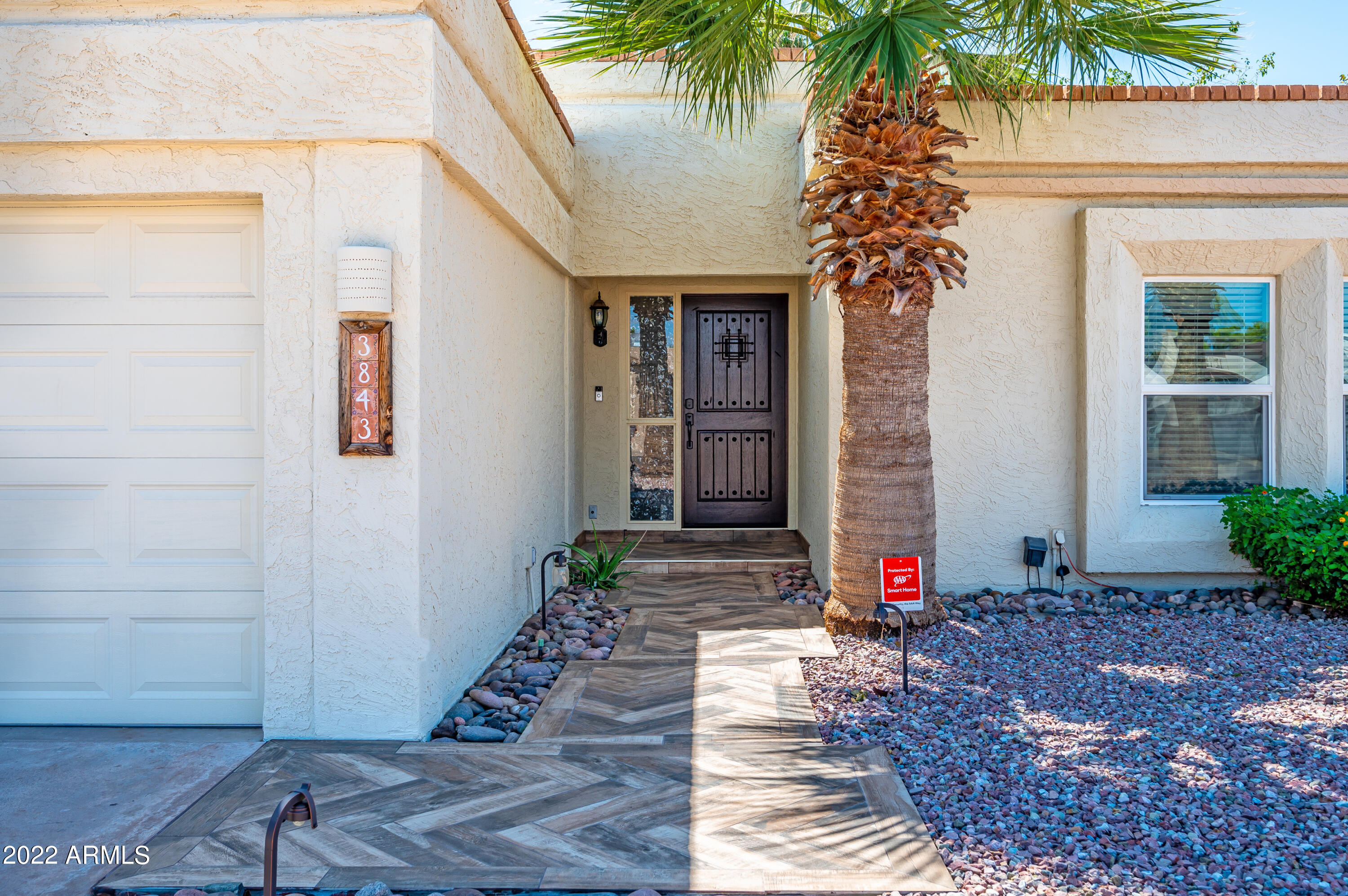 3843 E Dahlia Drive