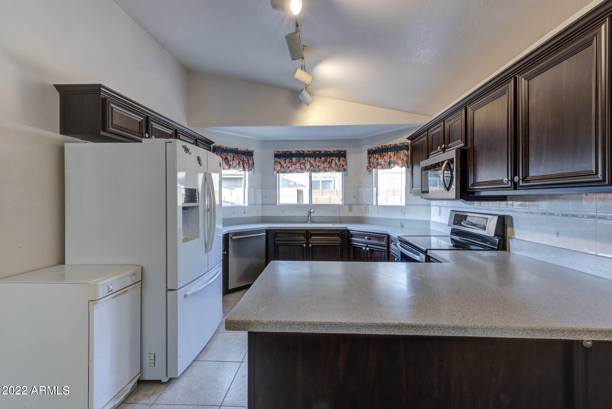 1315 N Rowen --
