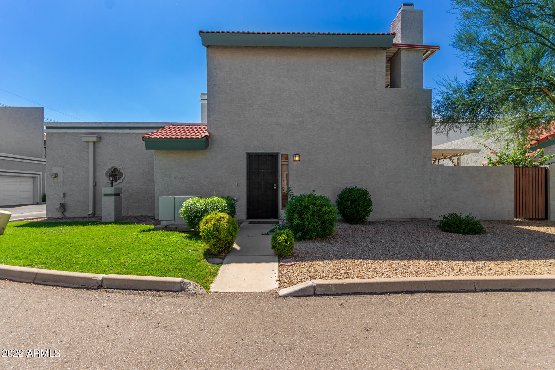 8744 N 67TH Drive