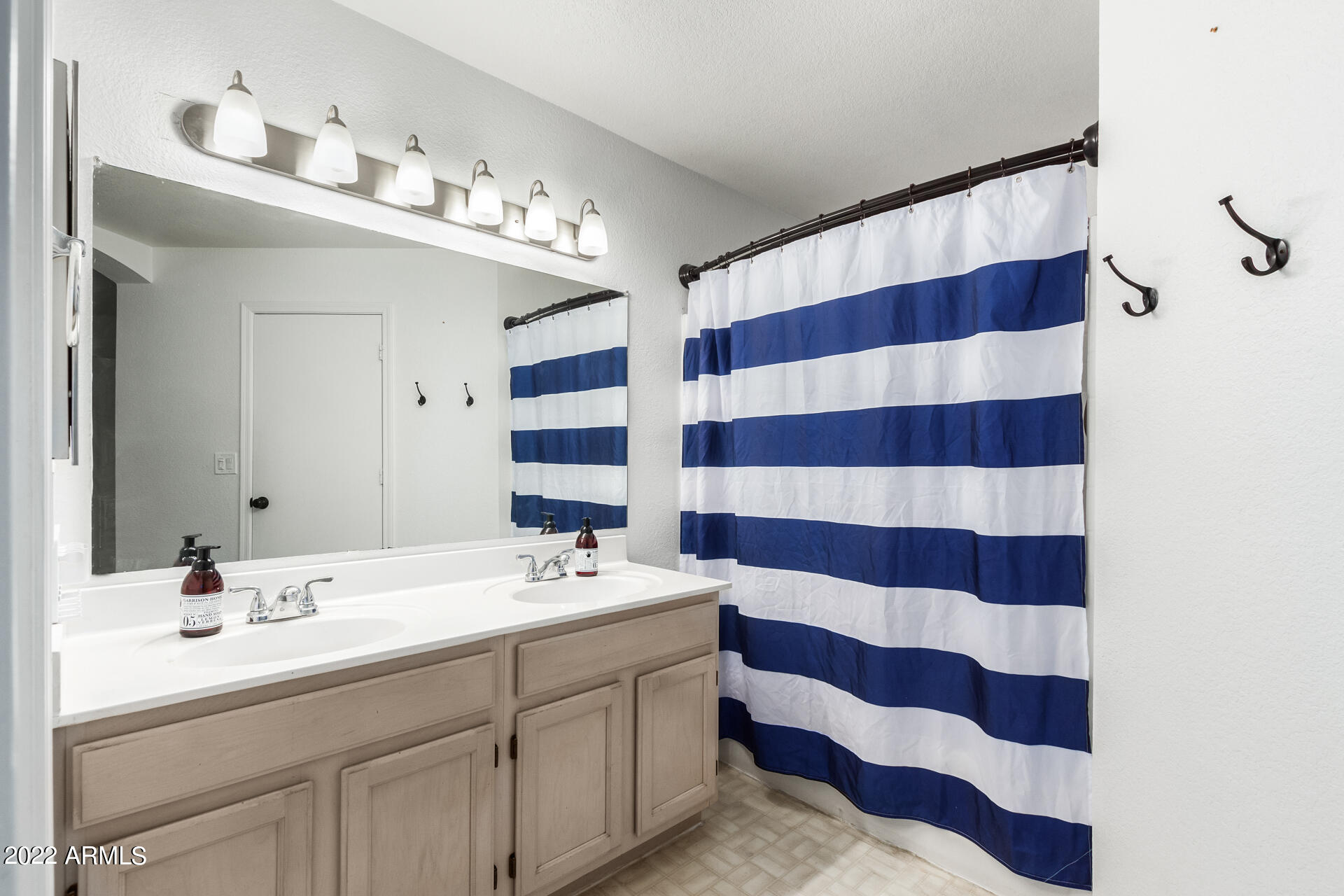 1811 S 39th Street Unit: 81