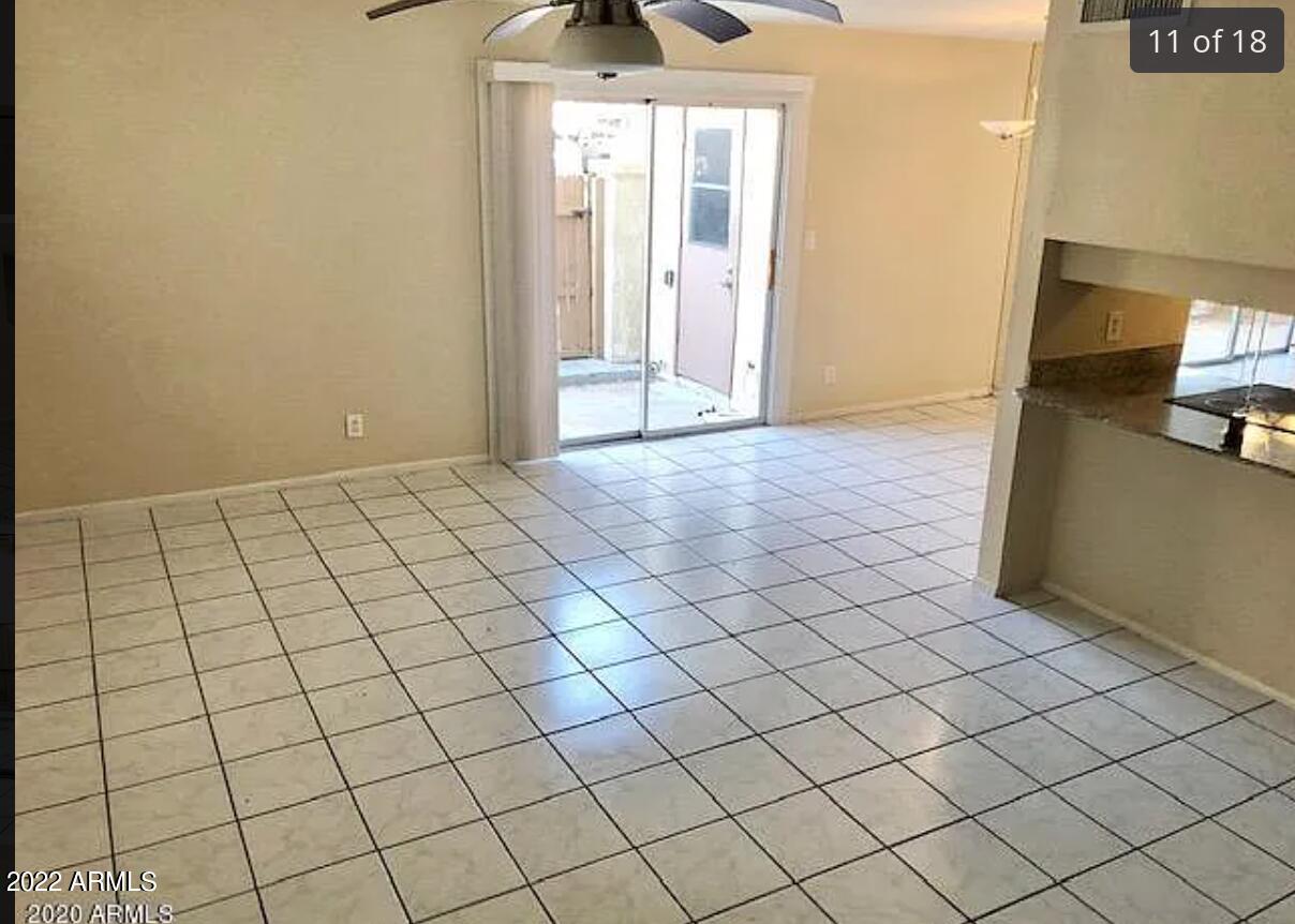 1228 E LAWRENCE Lane