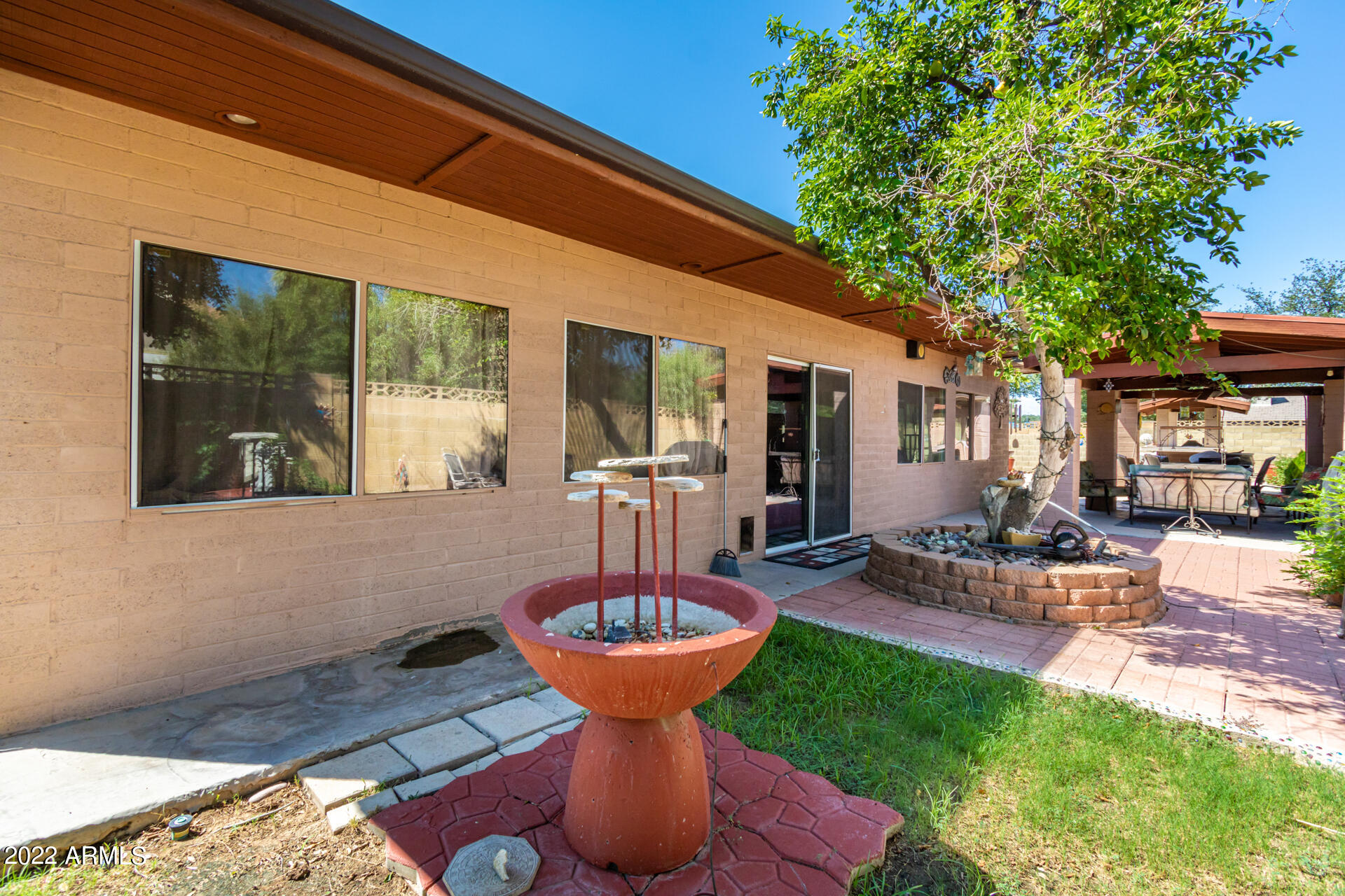 8427 N 50TH Drive