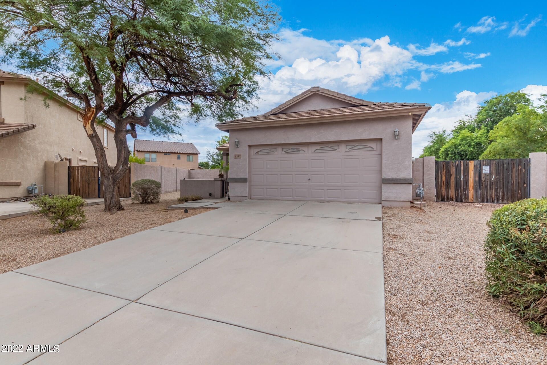 4349 E DUBLIN Street
