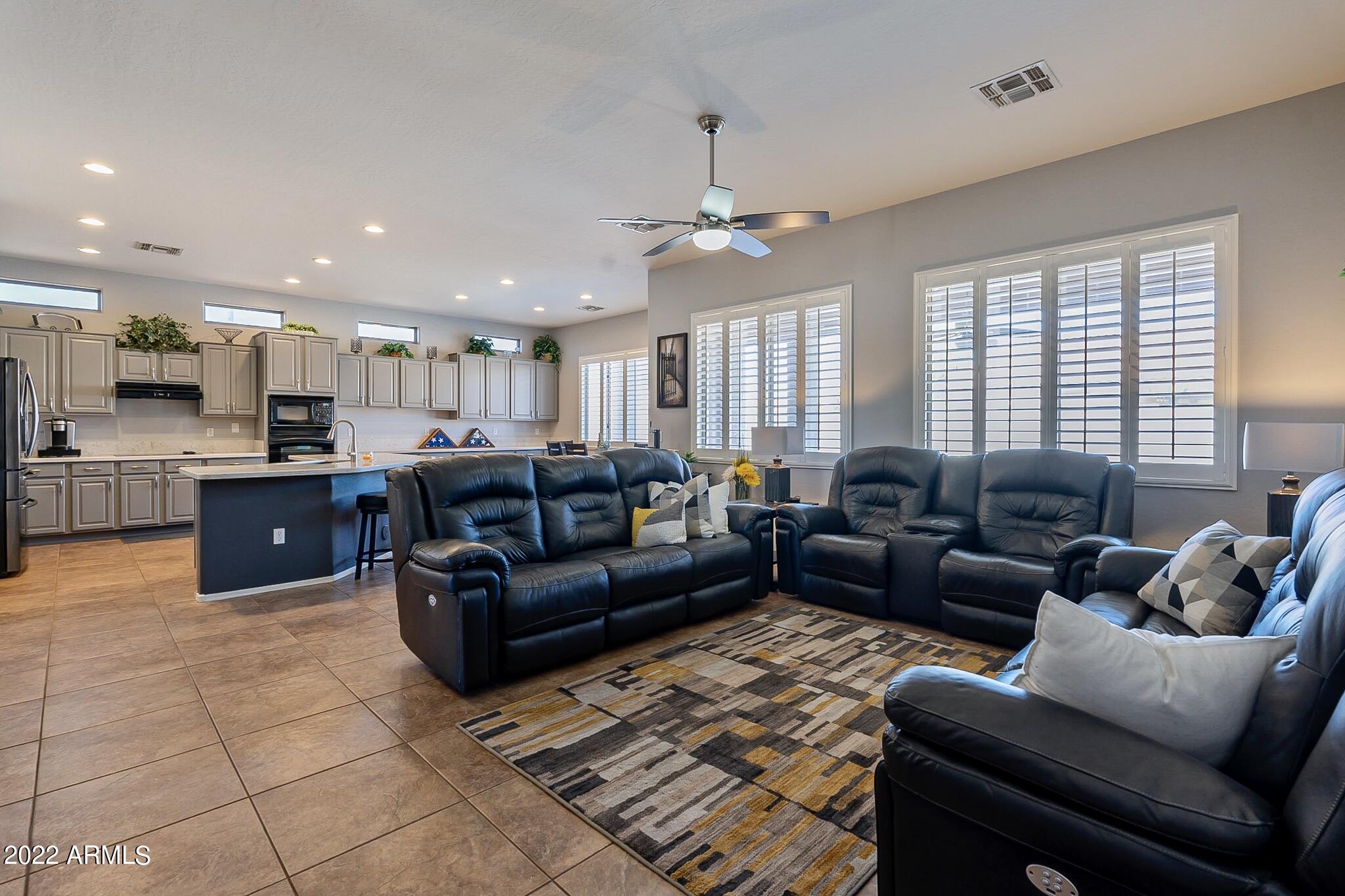 2060 E FLINTLOCK Way