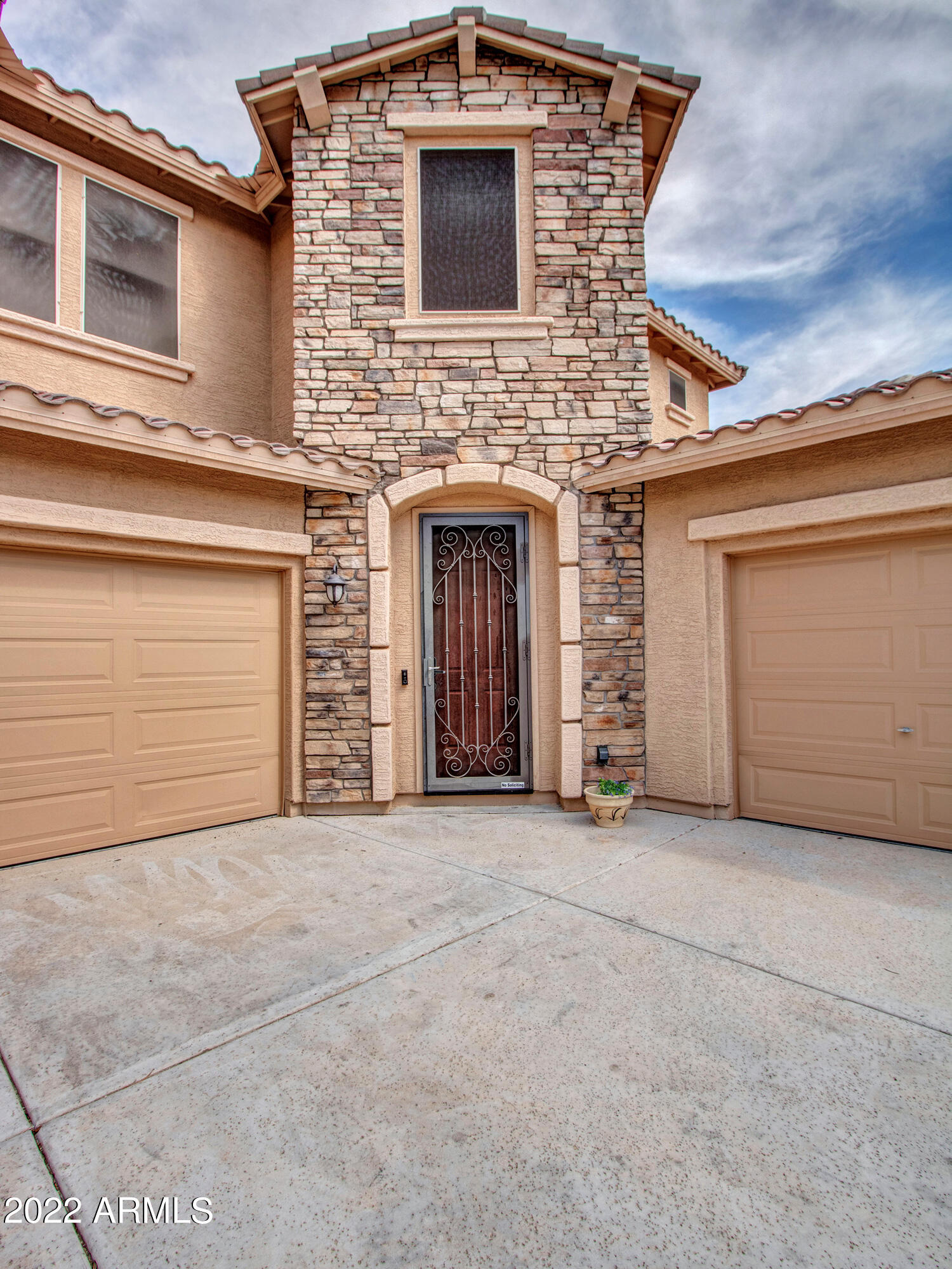 15620 W CAMERON Drive