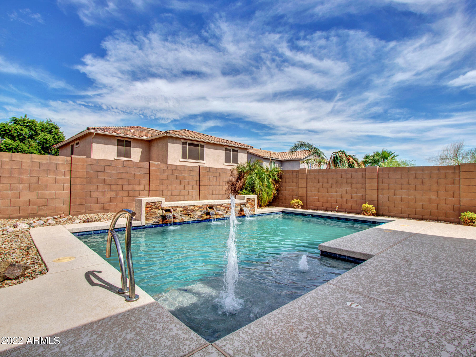 15620 W CAMERON Drive
