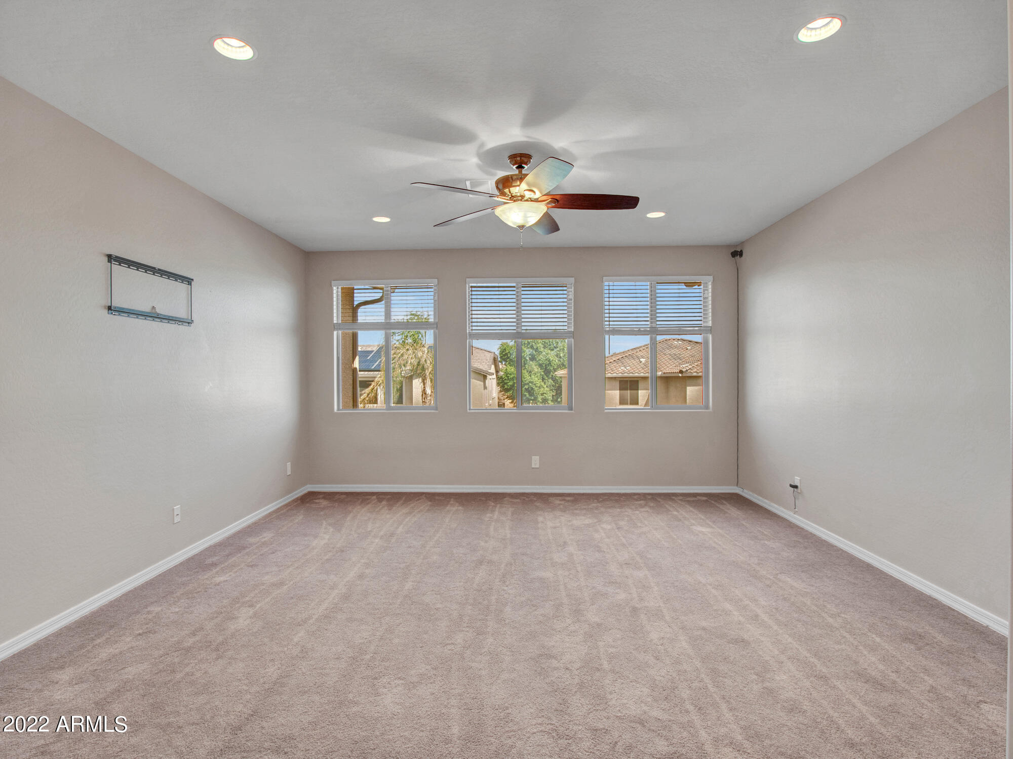 15620 W CAMERON Drive