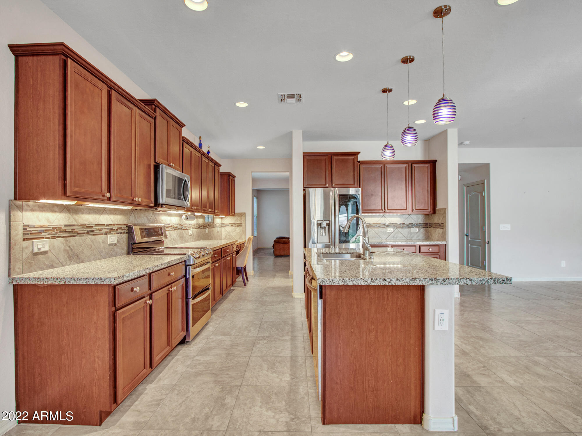 15620 W CAMERON Drive