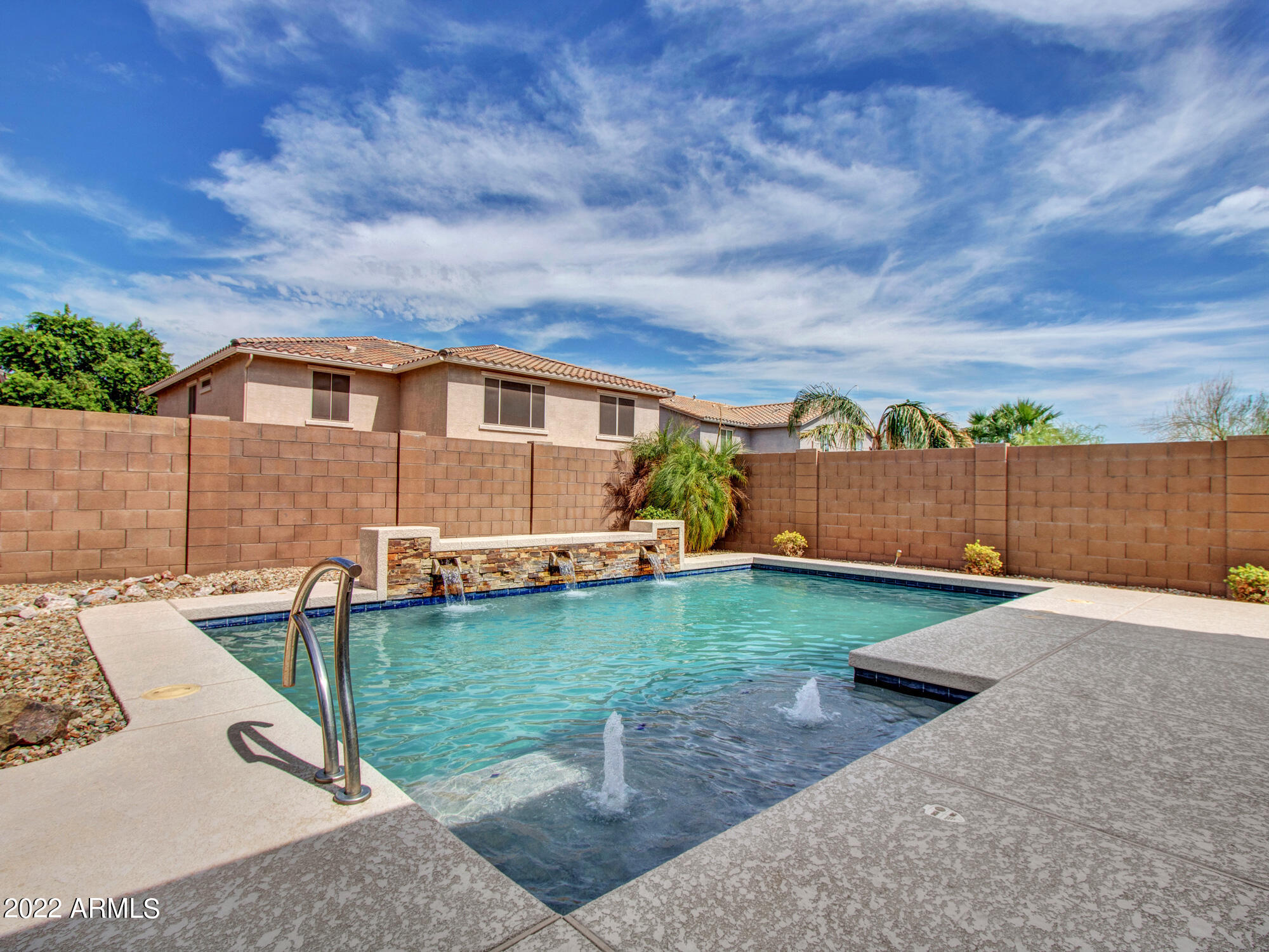 15620 W CAMERON Drive