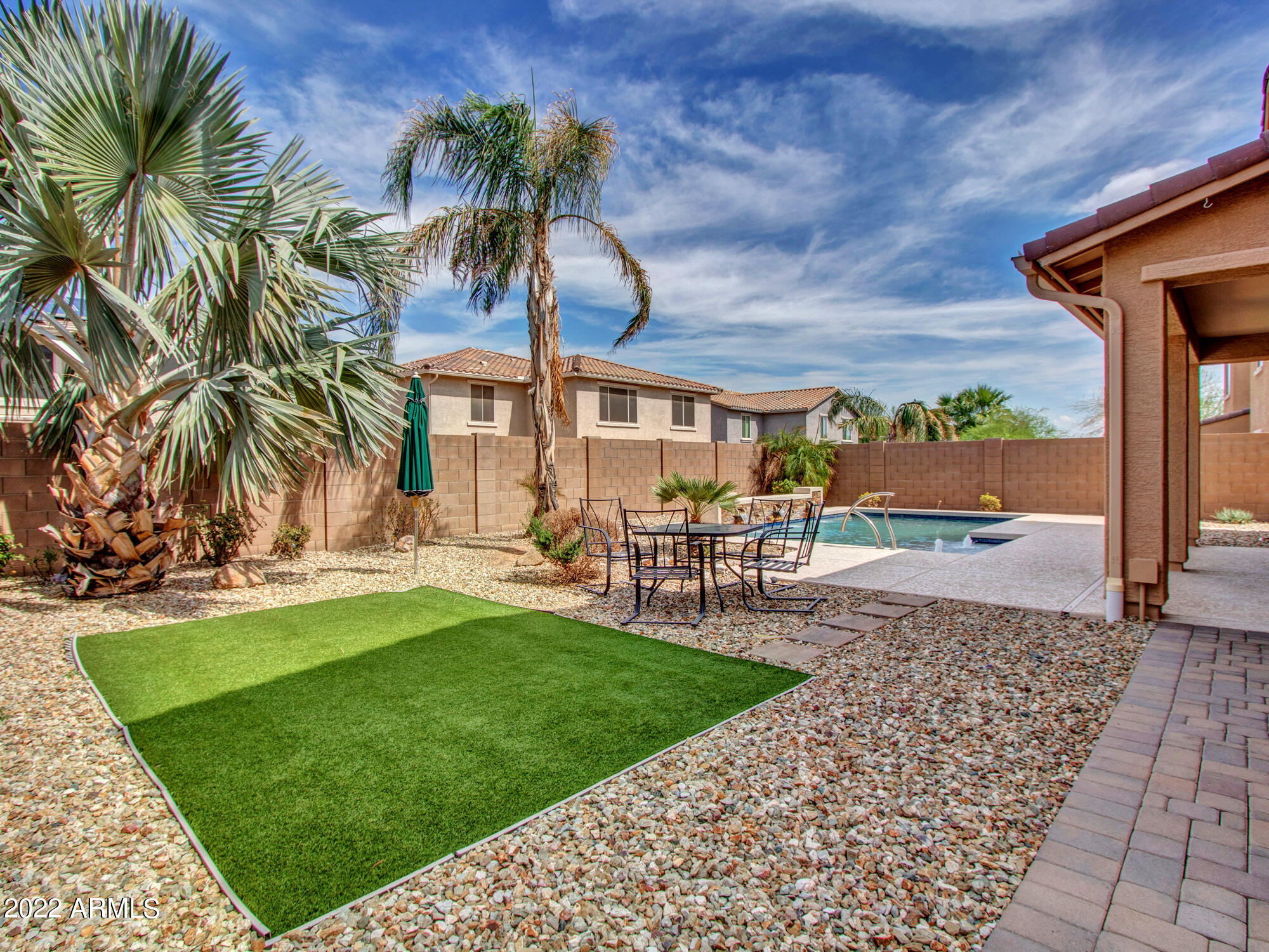 15620 W CAMERON Drive