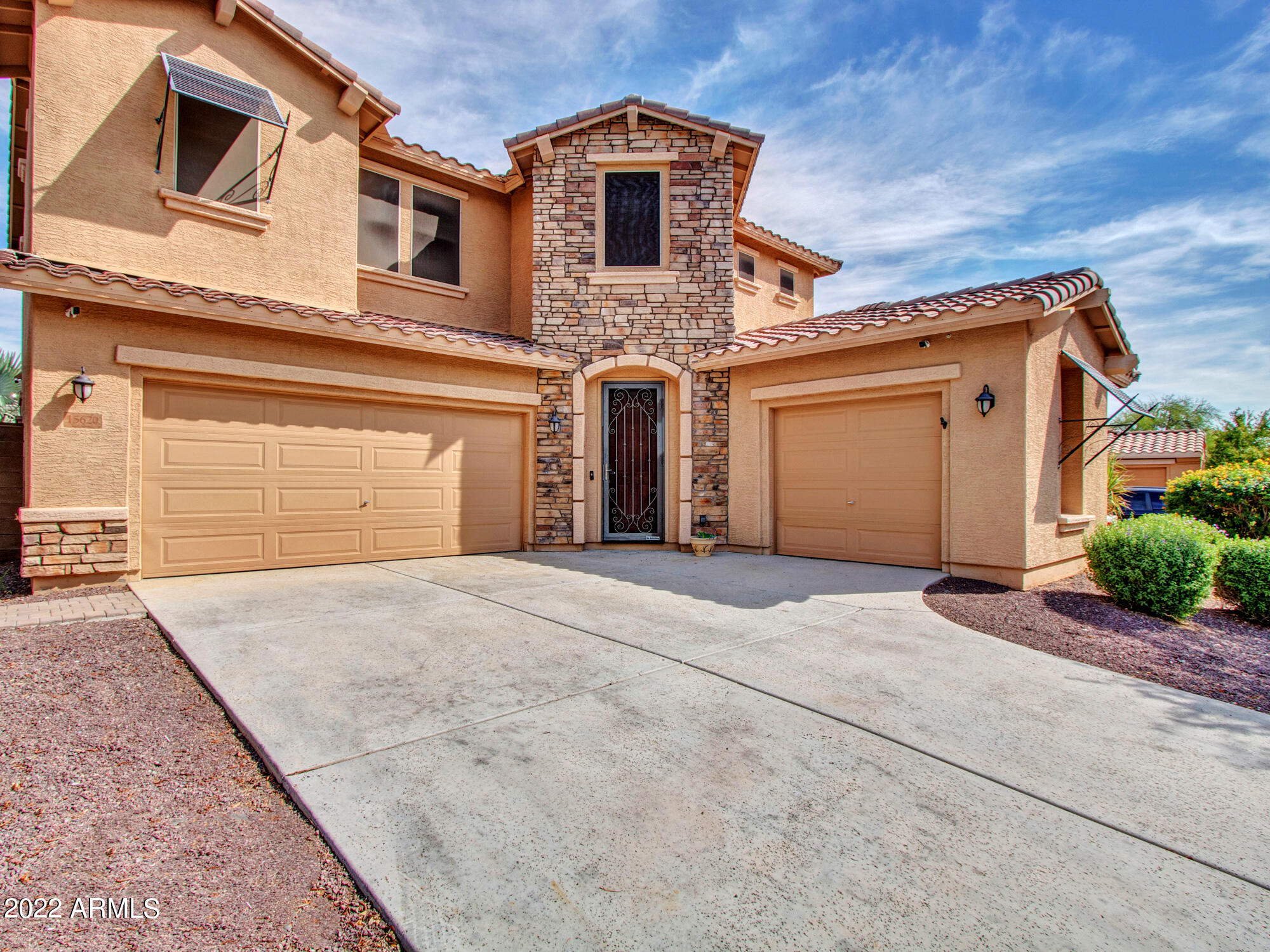 15620 W CAMERON Drive