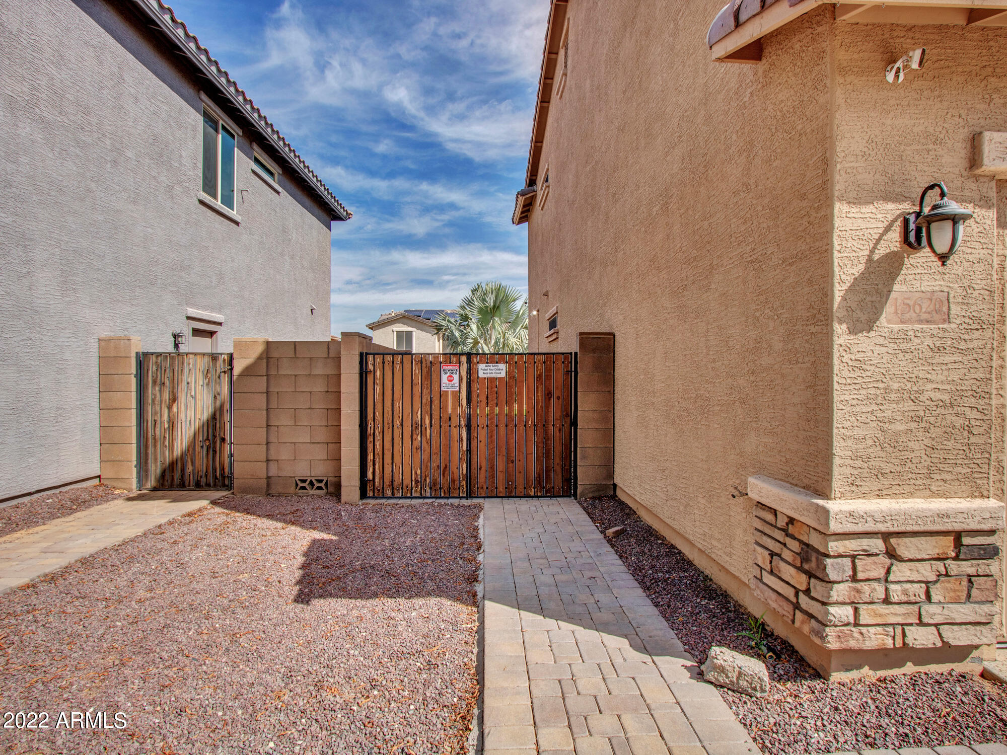 15620 W CAMERON Drive