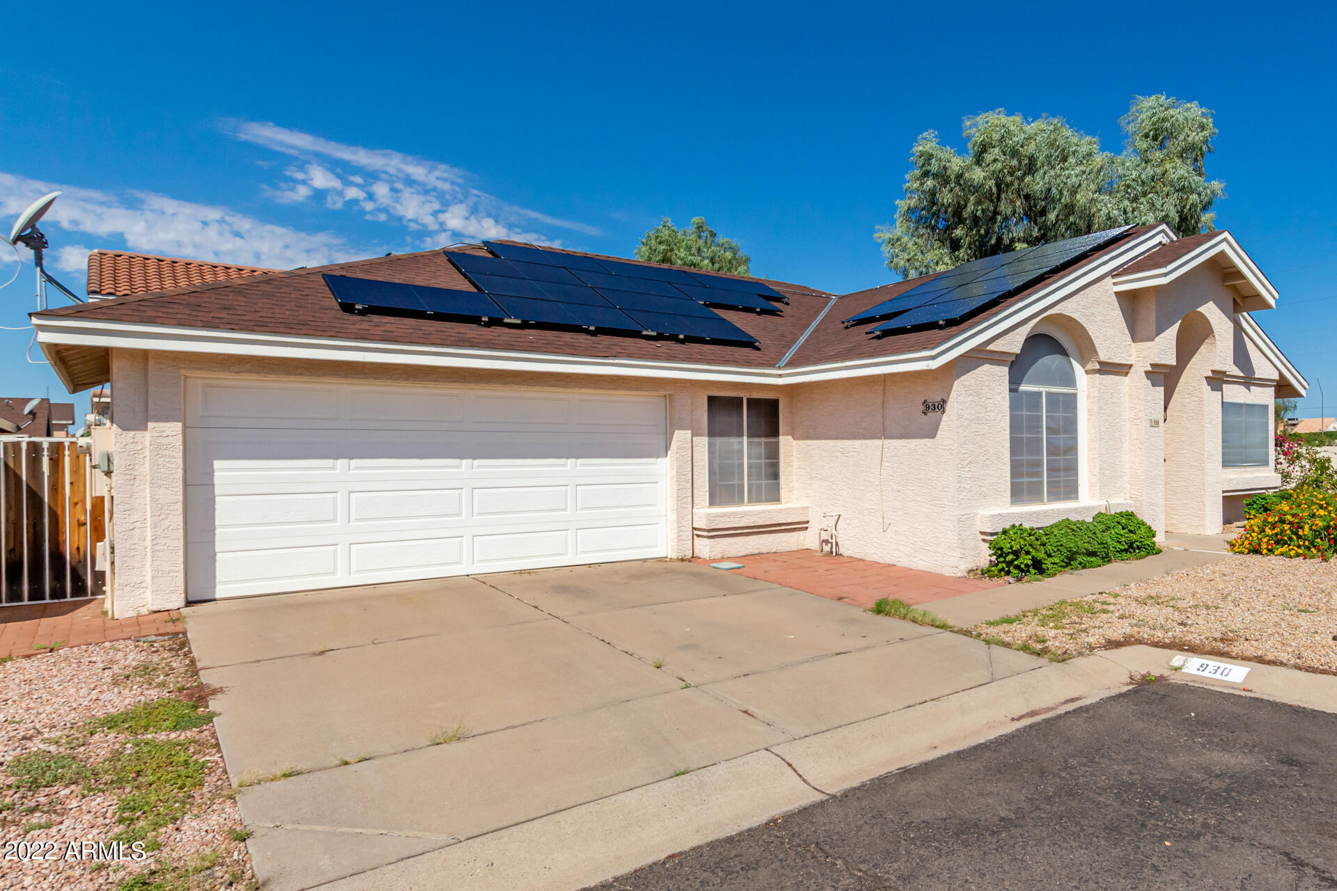 930 E ANNETTE Drive