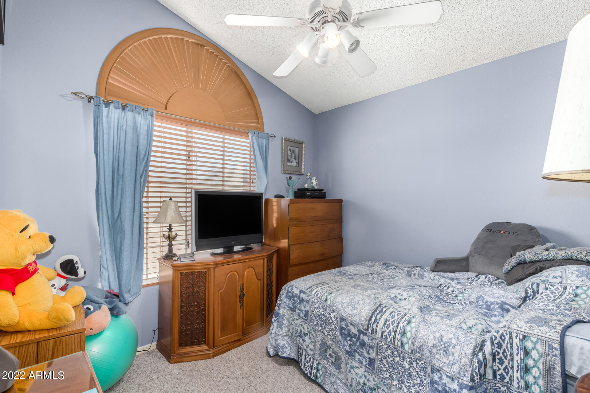 930 E ANNETTE Drive