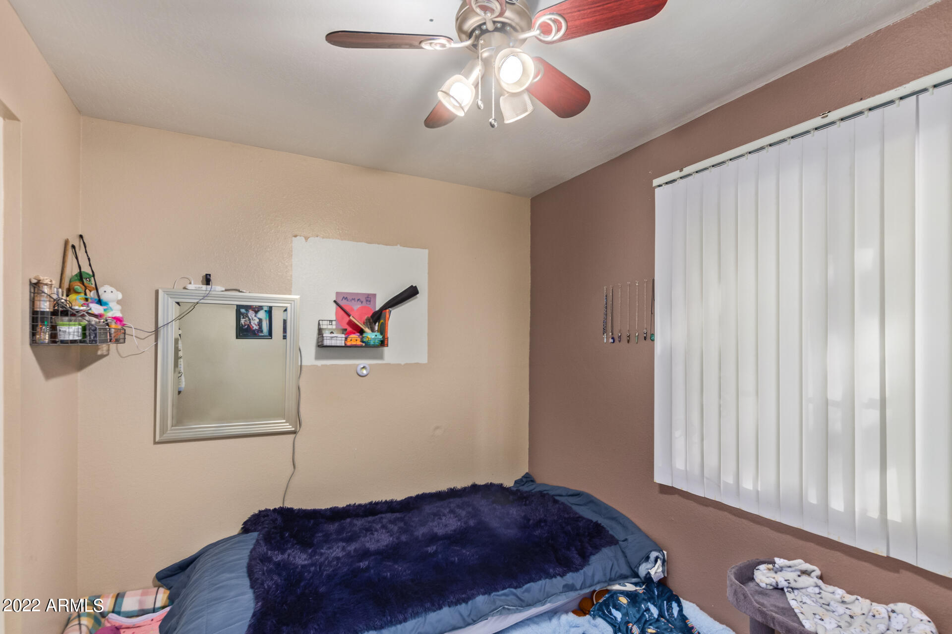 8042 W ELM Street