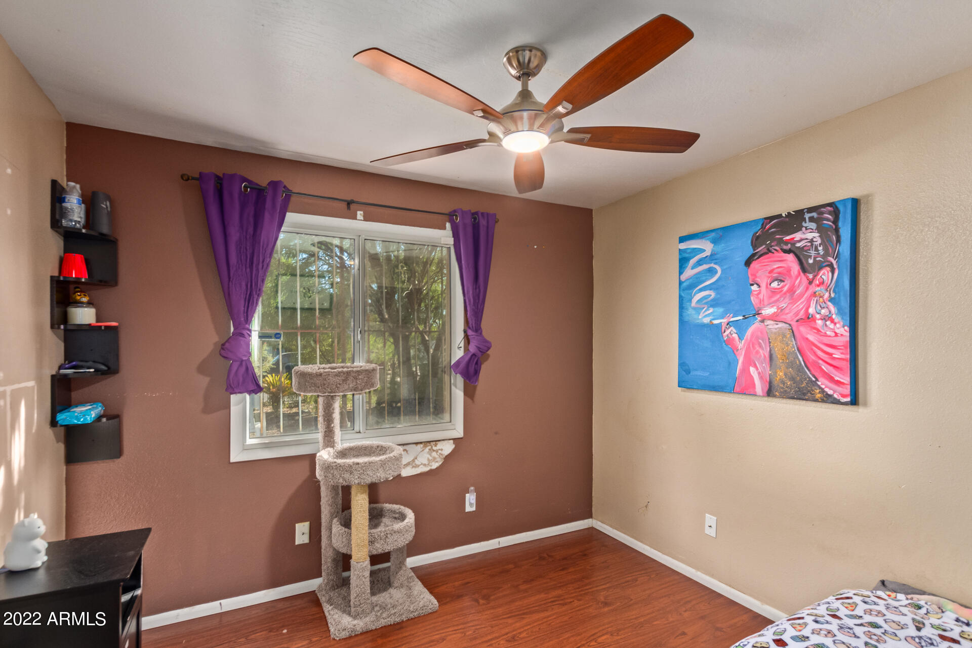 8042 W ELM Street
