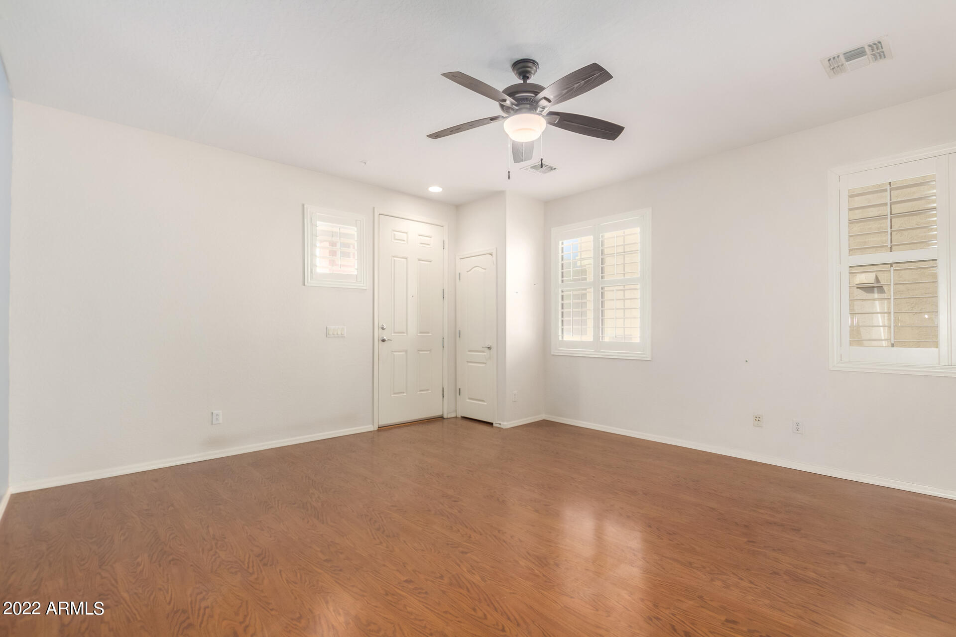 941 S COLONIAL Drive