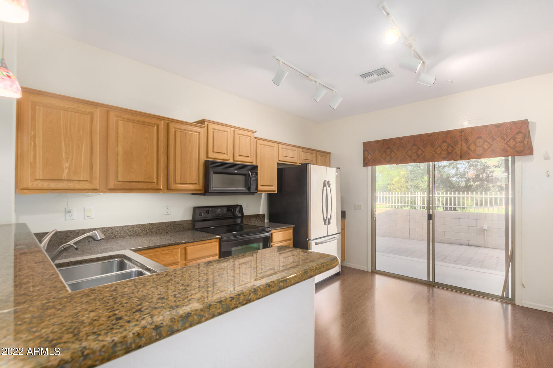 941 S COLONIAL Drive
