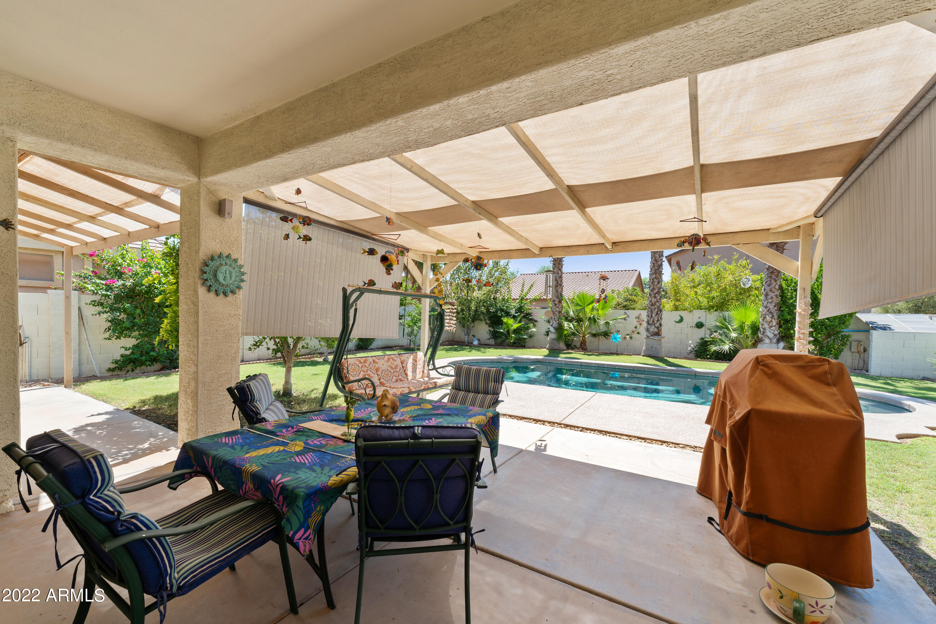 43985 W Yucca Lane