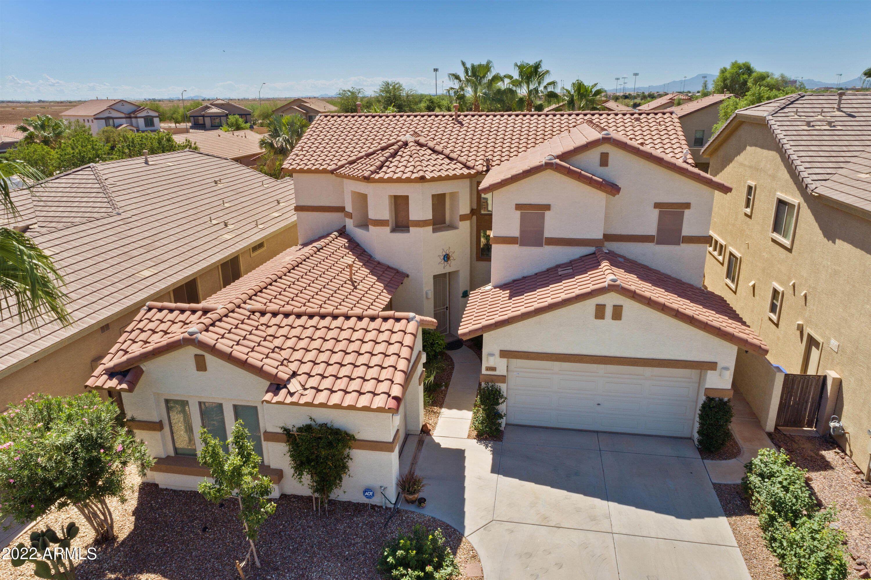 43985 W Yucca Lane