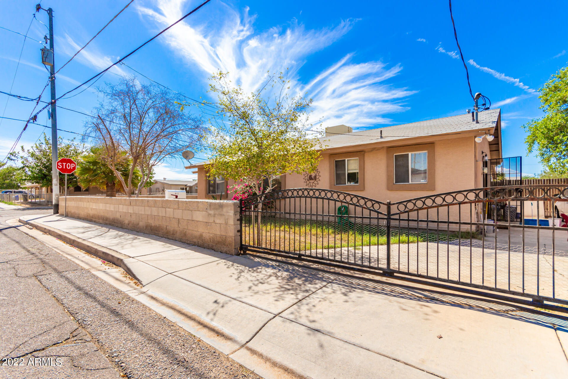 812 S 1ST Street