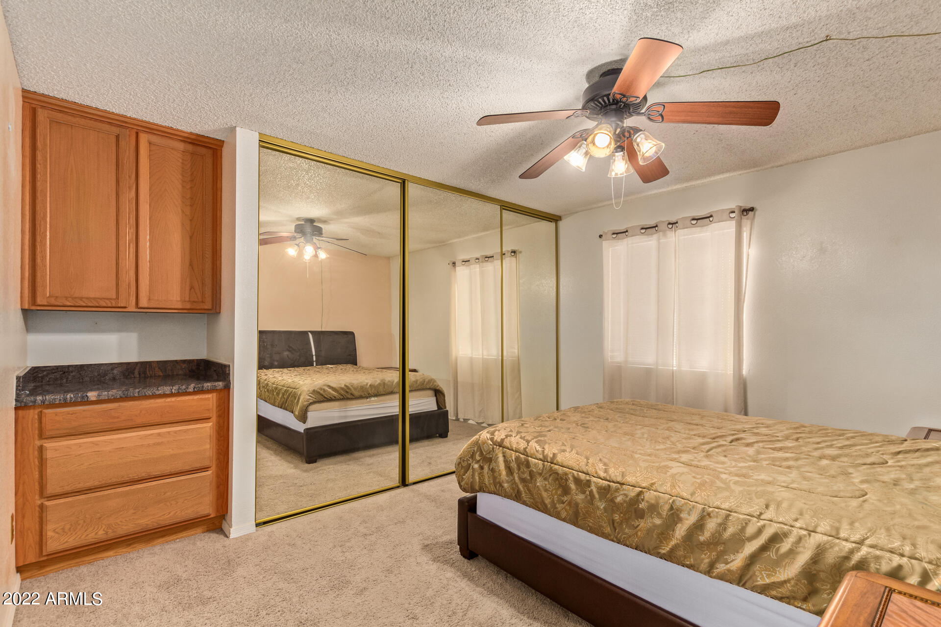 1920 W LINDNER Avenue Unit: 215