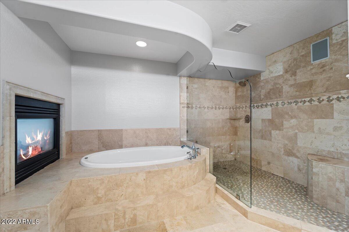 7693 E ROSE GARDEN Lane