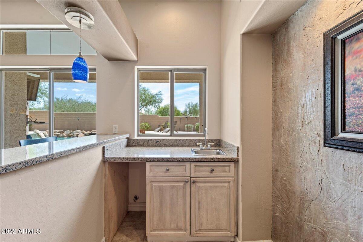 7693 E ROSE GARDEN Lane