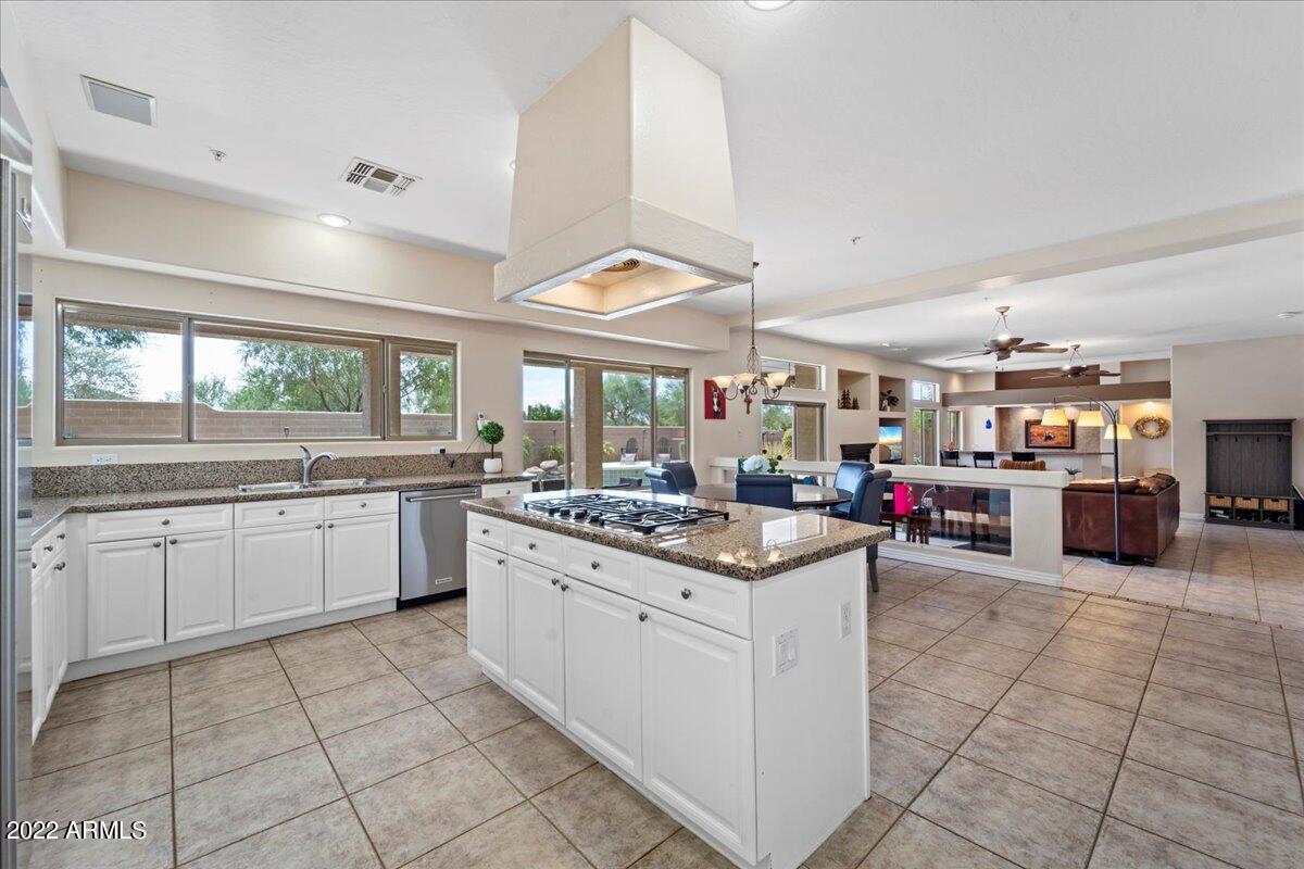 7693 E ROSE GARDEN Lane