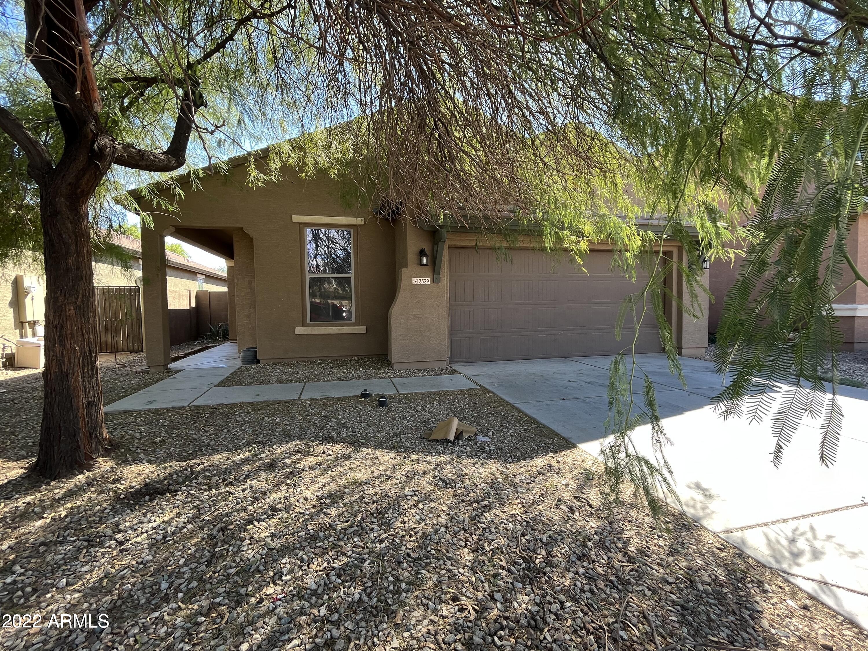 2529 W GABY Road